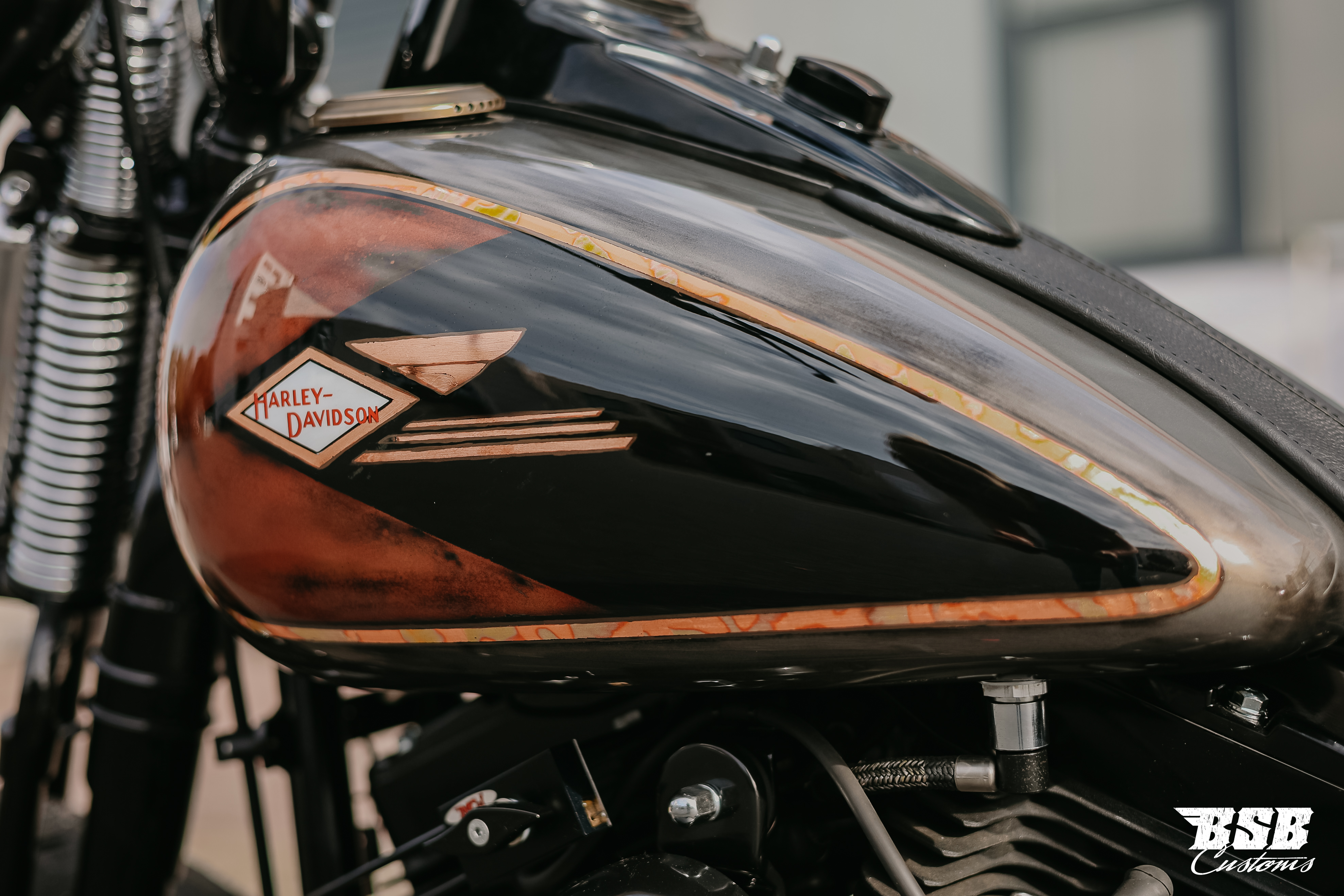 Harley-Davidson FLSB Cross Bones – letztes Baujahr | 5HD1 | 1. Hand |  exklusiver Custom-Umbau