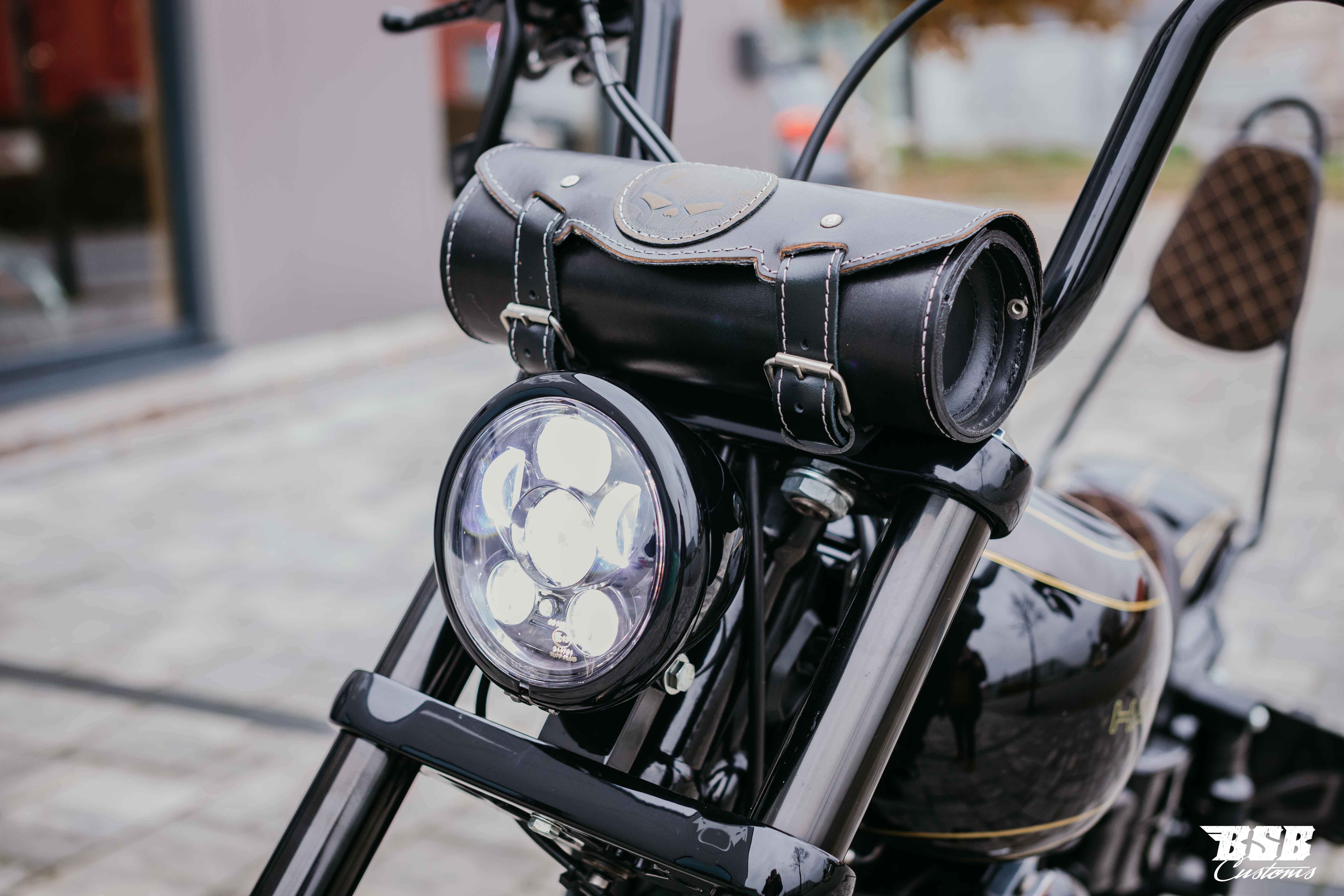 LED 5,75 schwarz für INDIAN SCOUT BOBBER mit Standlicht, E-Zulassung 