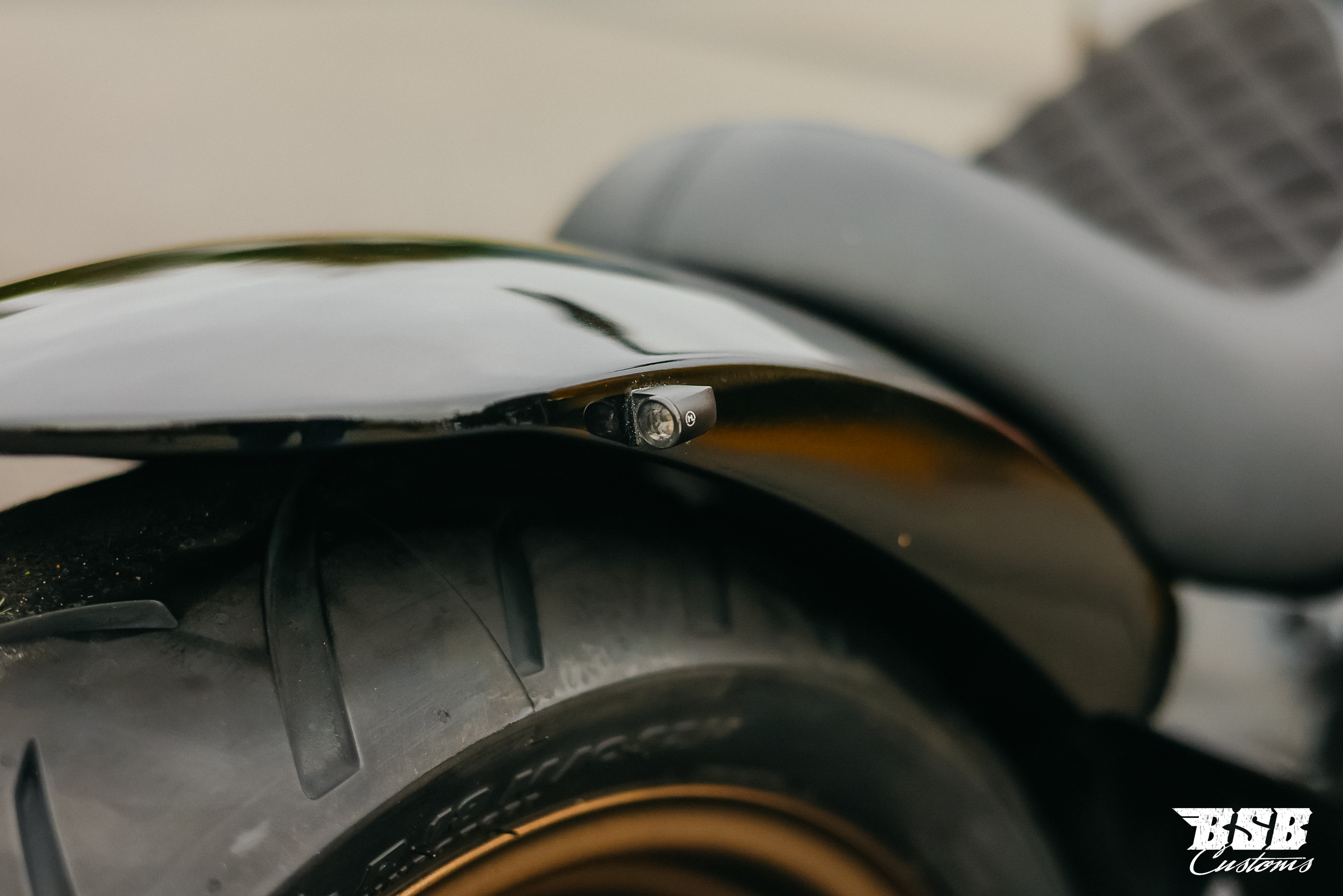 2011 Harley Davidson FLSTC Heritage Softail,viele Extras wie Jekil&Hyde / FAT SPOKE / Airbrush / Ape Hanger ...  Finanzierung möglich 