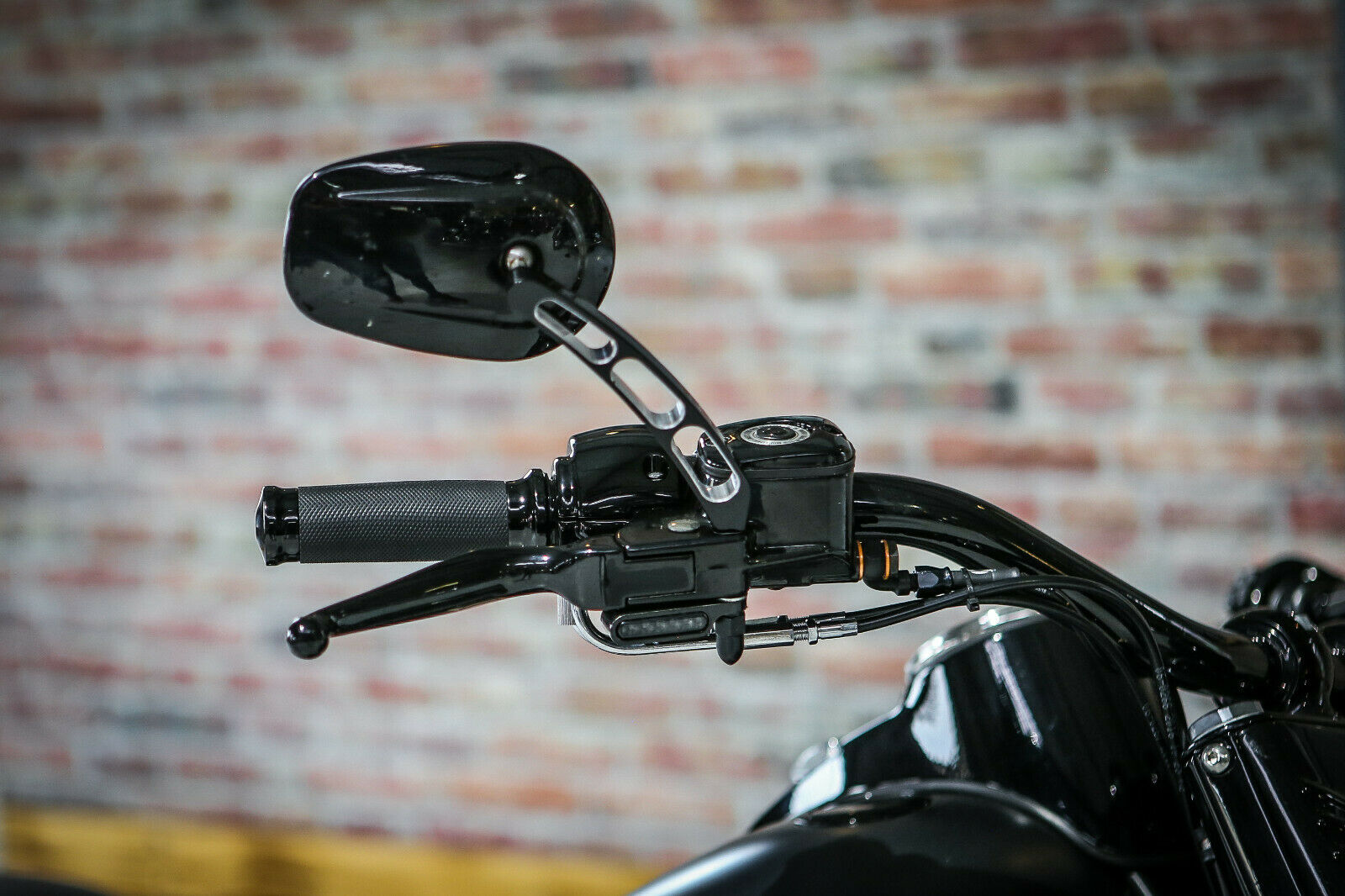 Edge cut Spiegel Set für Harley Davidson Softail Dyna Sportster "3D cut" SCHWARZ GLÄNZEND
