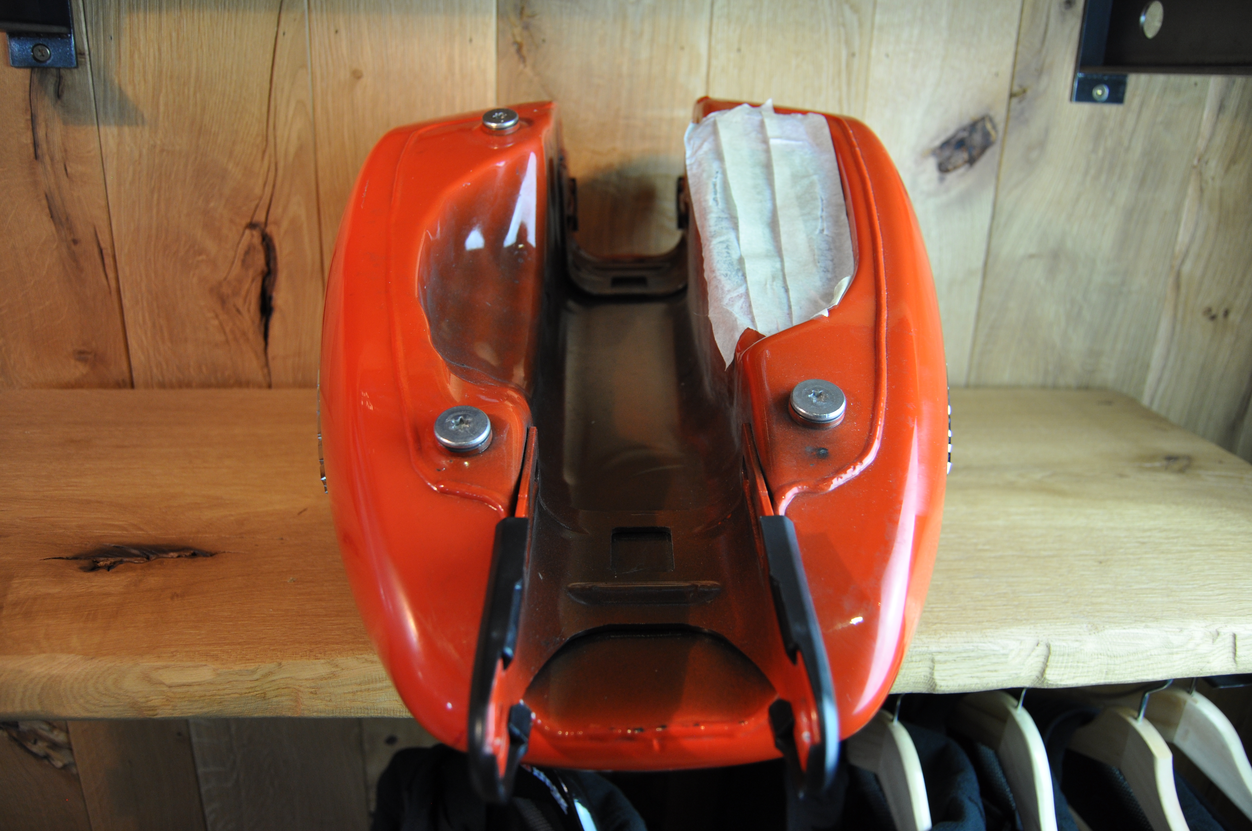 Harley-Davidson Softail Breakout Benzintank 2018–2025 – Original Gebraucht – Orange