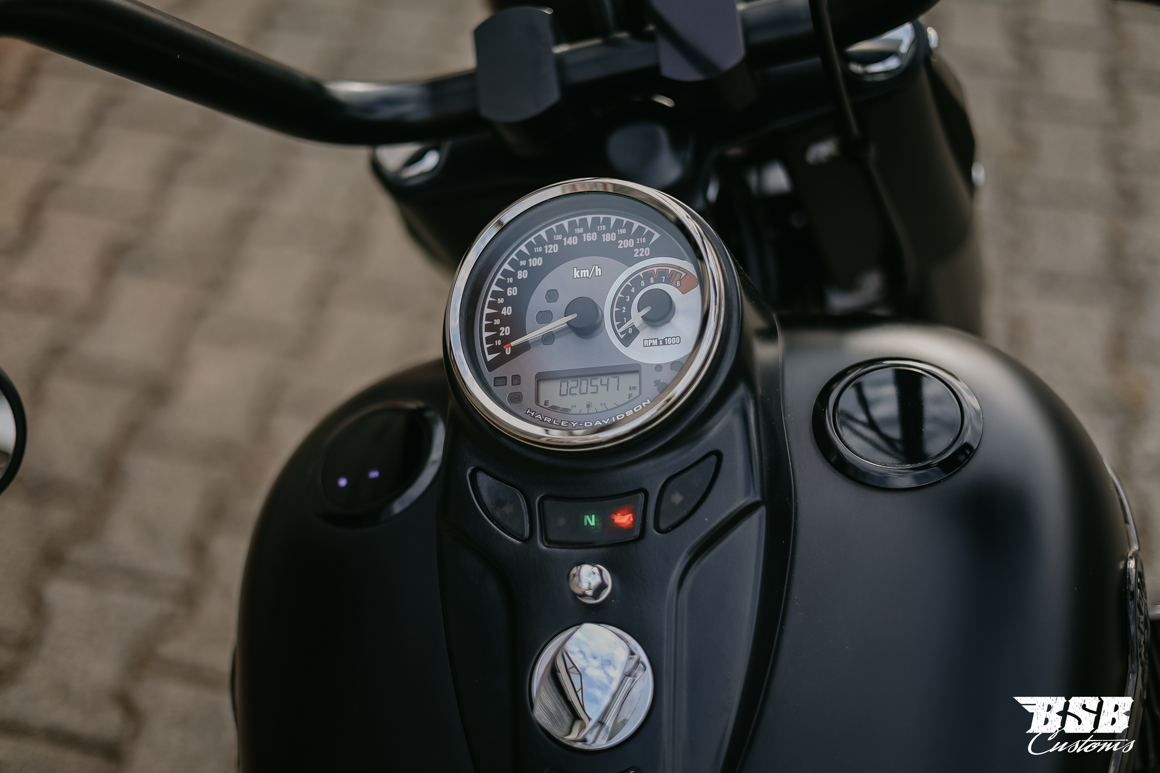 2012 Harley Davidson  Softail 103 CUI Mega-Umbau  ///  Jekill & Hyde Anlage / Finanzierung ab 5,99% möglich  ab 200 eur / mtl.