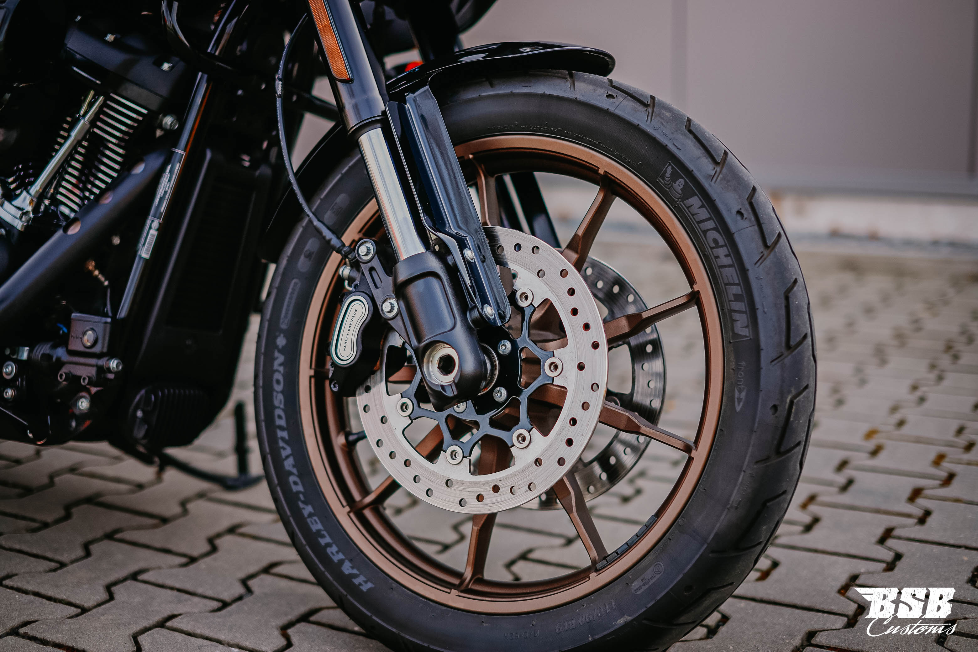 2023 Harley Davidson LOW RIDER ST 117 CUI mit Jekill Anlage  ab 250 EUR finanzieren 