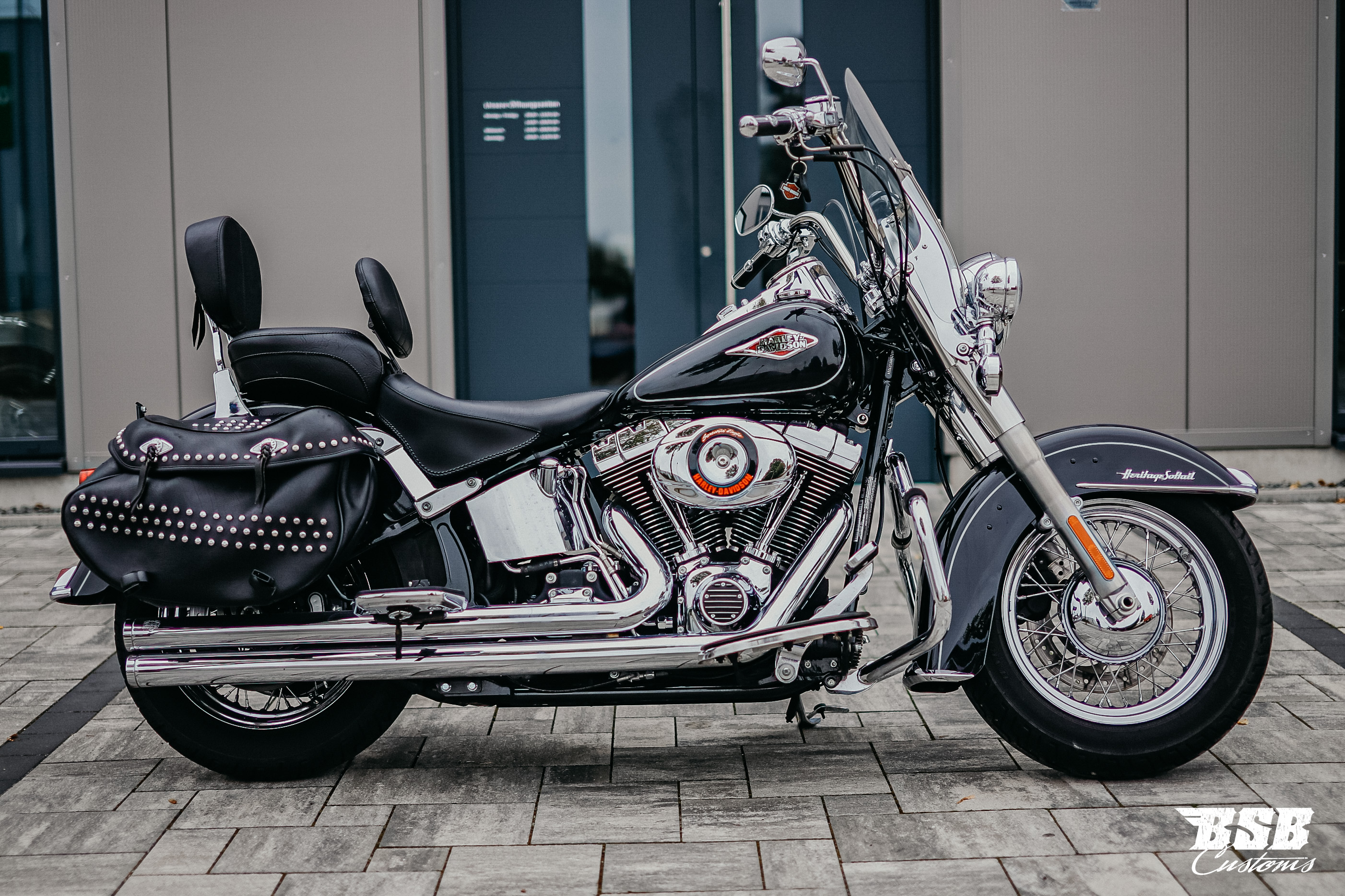 2013 FLSTC Heritage Softail Classic  Top Zustand sehr viele Extras ab 200,- EUR finanzieren