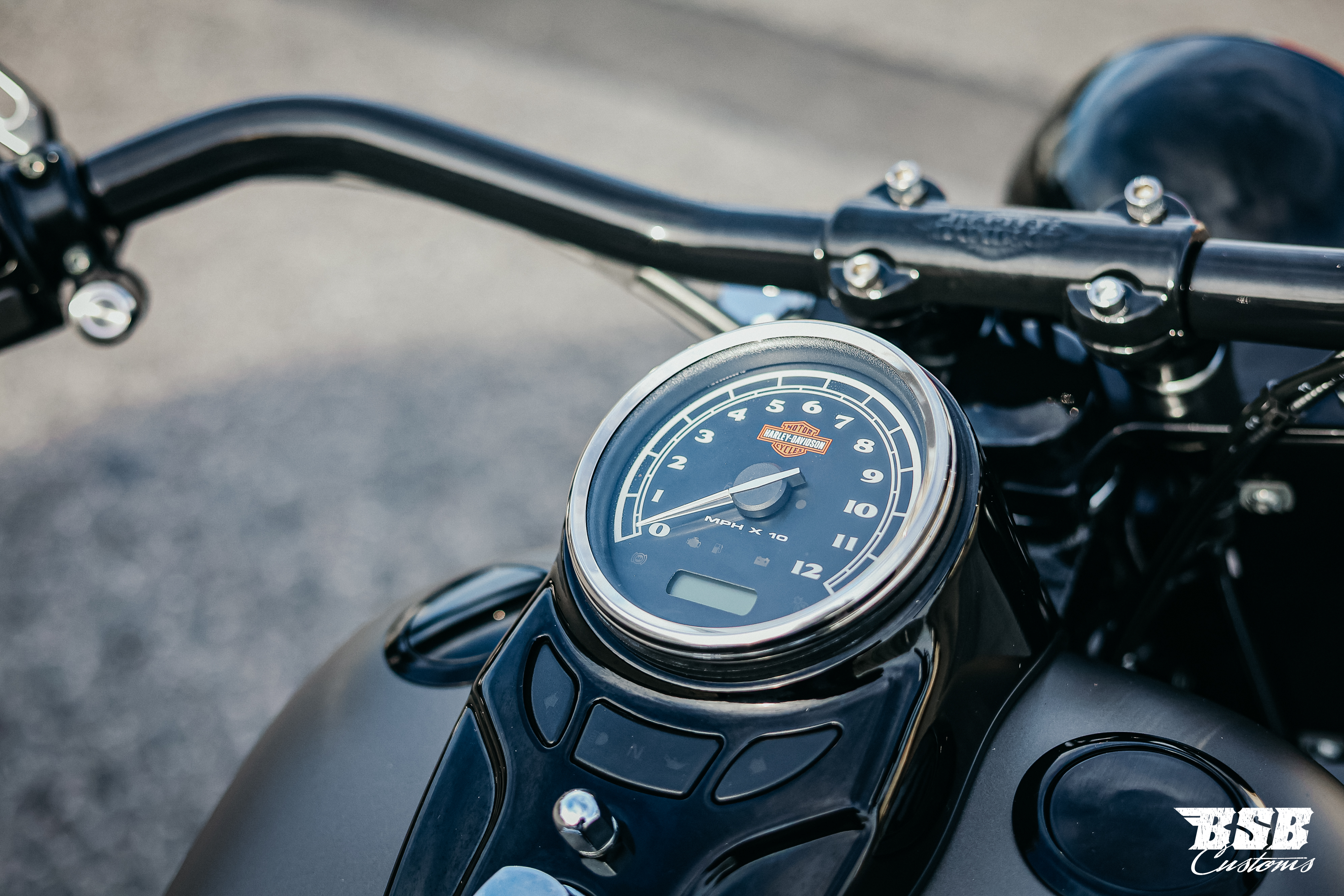 2014 Harley Davidson FLS Softail SLIM 103 CUI Mega-Umbau  ///  Finanzierung ab 3,99% möglich  ab 300 eur / mtl.