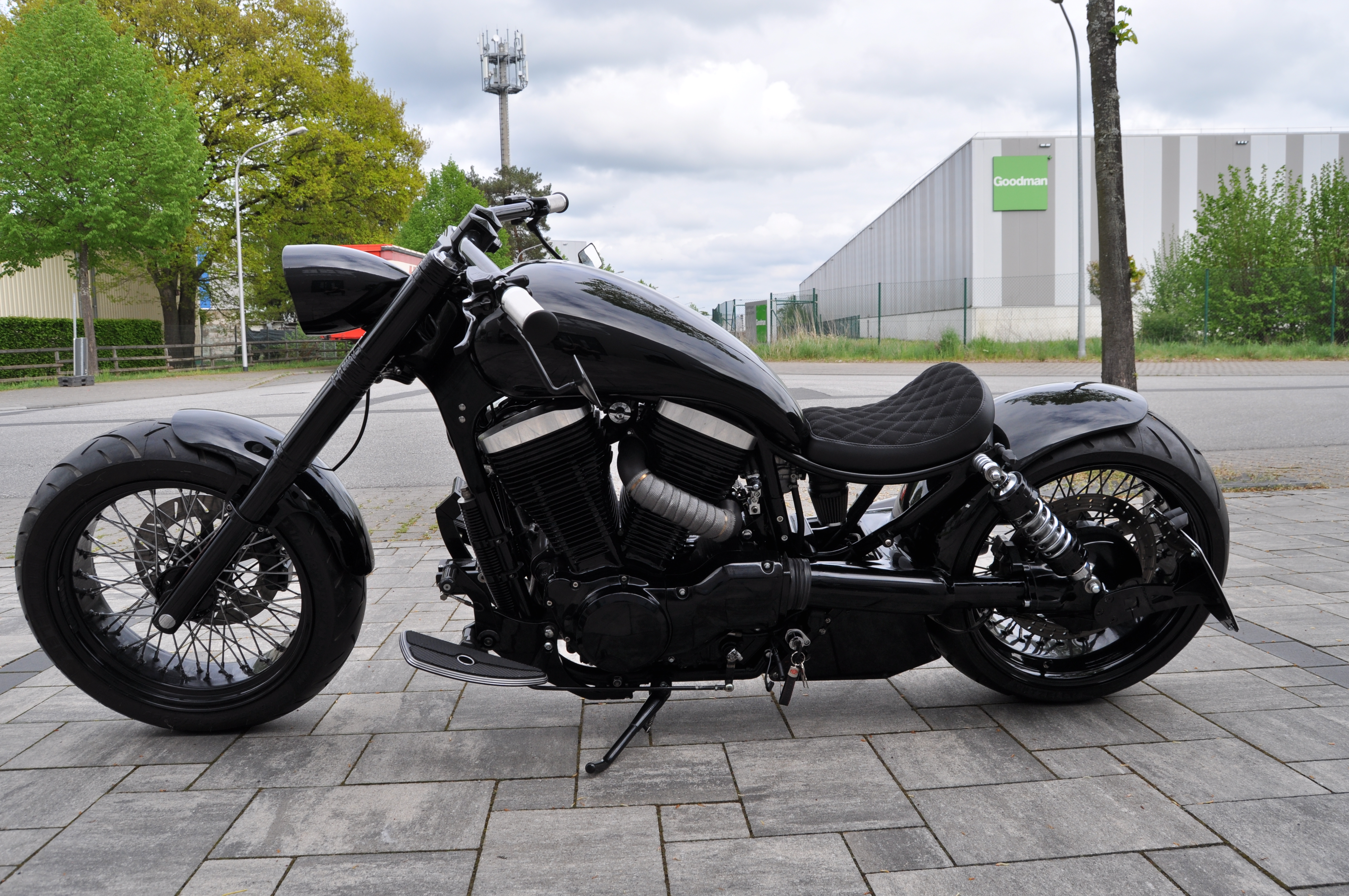 94`Suzuki VS 1400 Intruder  Mega Umbau mit 280er Reifen, Thunderbike Custom Parts sehr viele Extras   + 12 Monate Garantie 