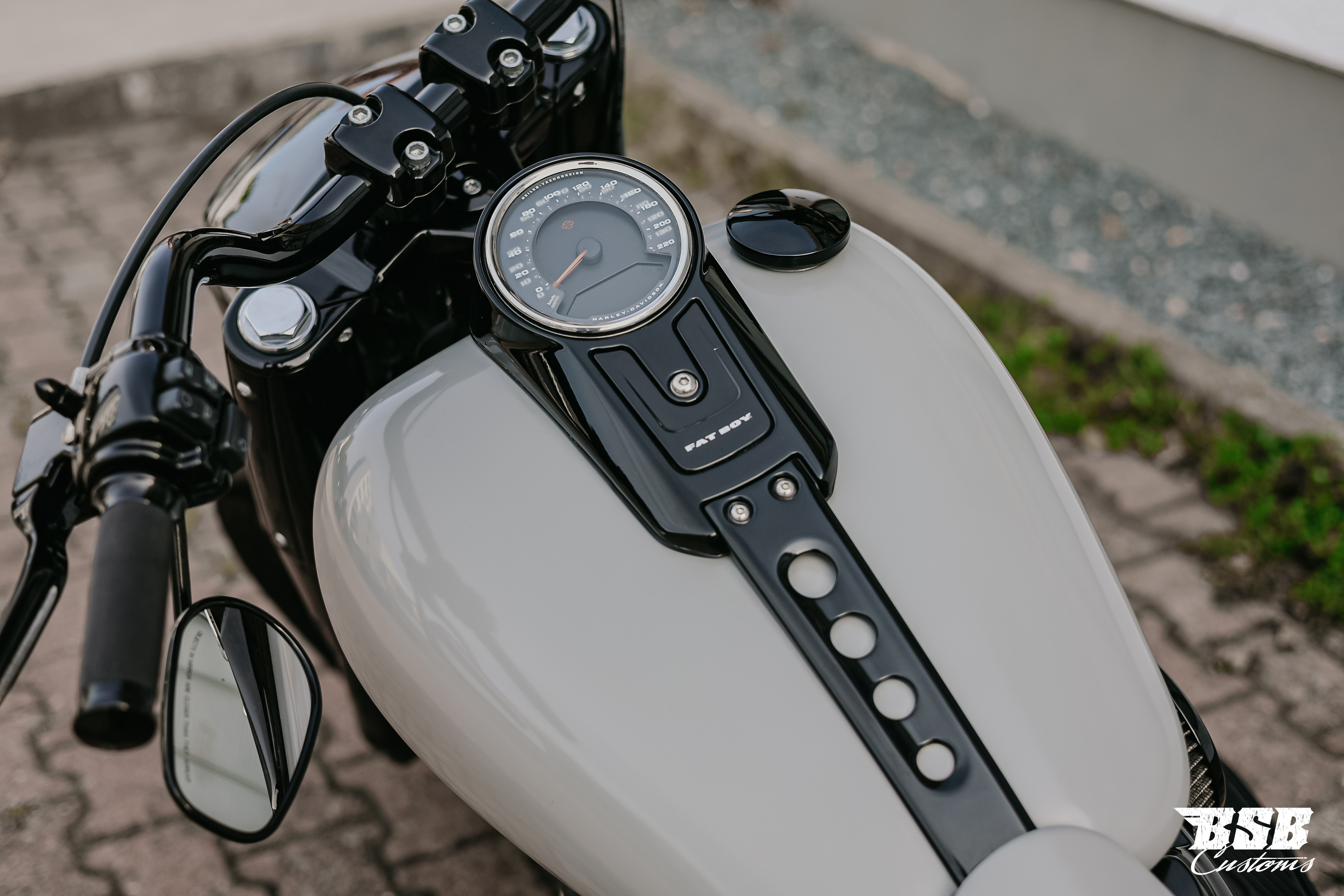2018 Harley Davidson FAT BOY 107 CUI mit Umbau // Finanzierung ab 4,99% ohne Anzahlung möglich 