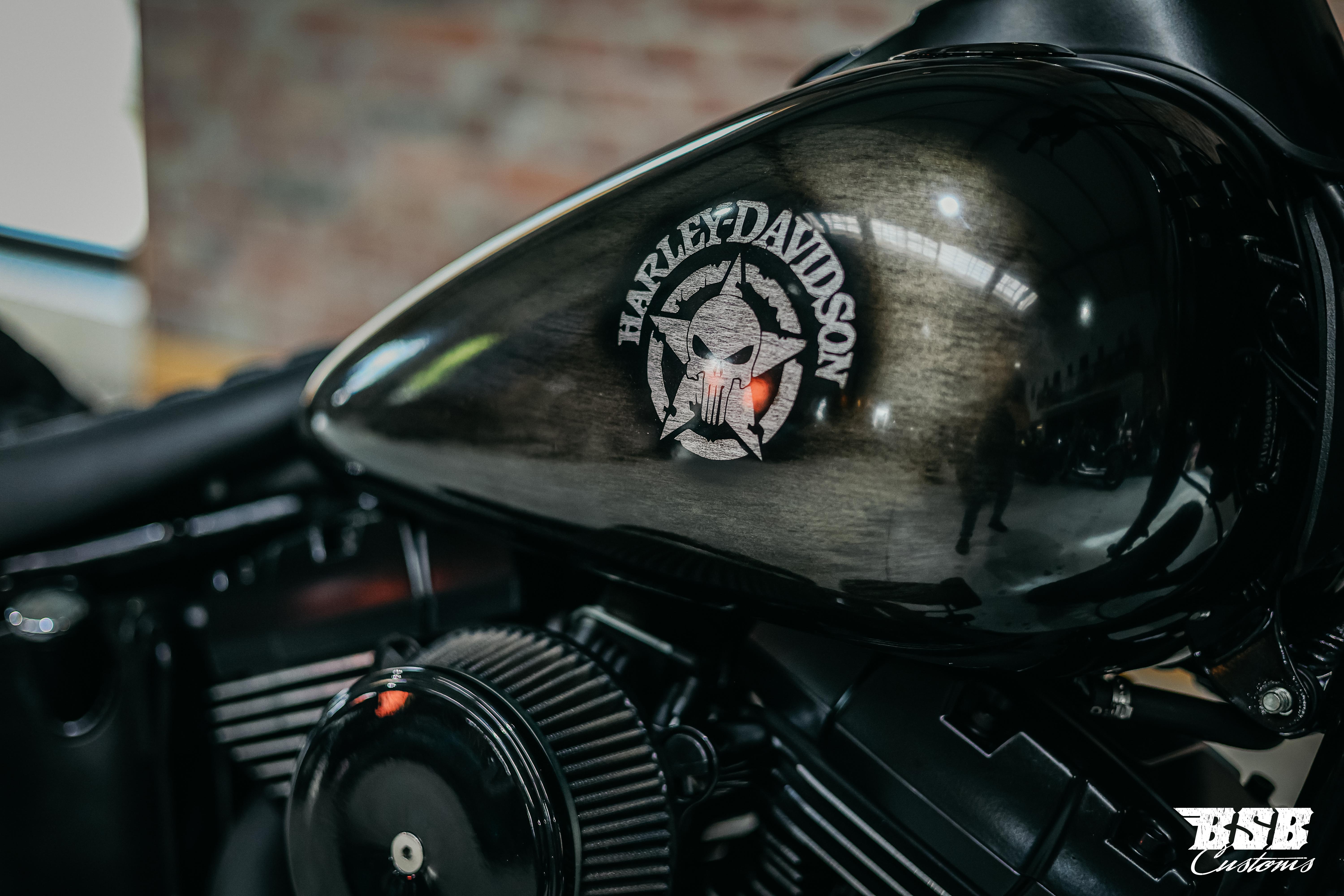 2011 Harley Davidson FLSTC Heritage Softail,viele Extras wie Jekil&Hyde / FAT SPOKE / Airbrush / Ape Hanger ...  Finanzierung möglich 