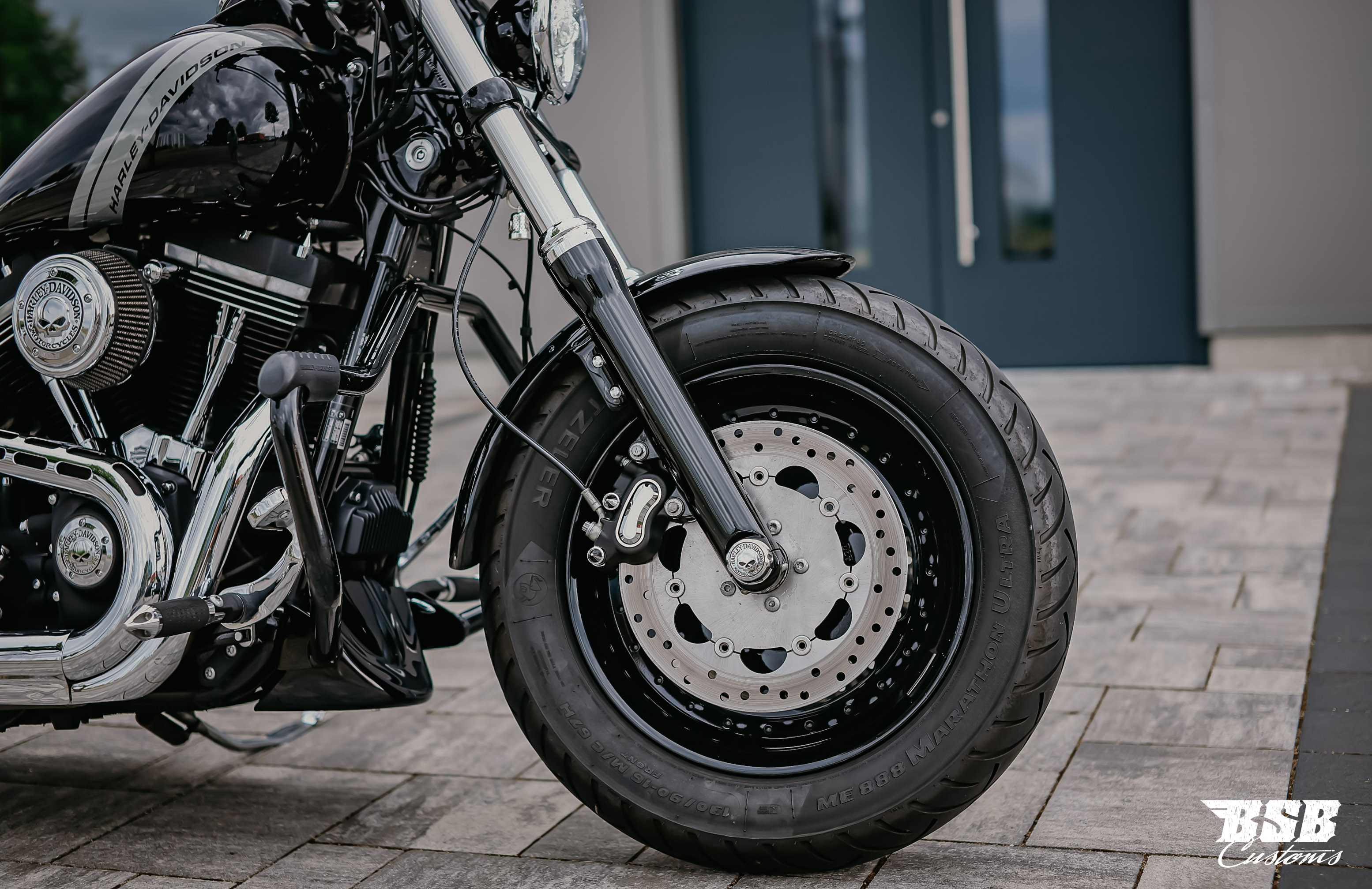 2015 Harley Davidson FXDF Dyna FAT BOB viele Extras 260 / Kess Tech / Skull usw.  12 Monate Garantie