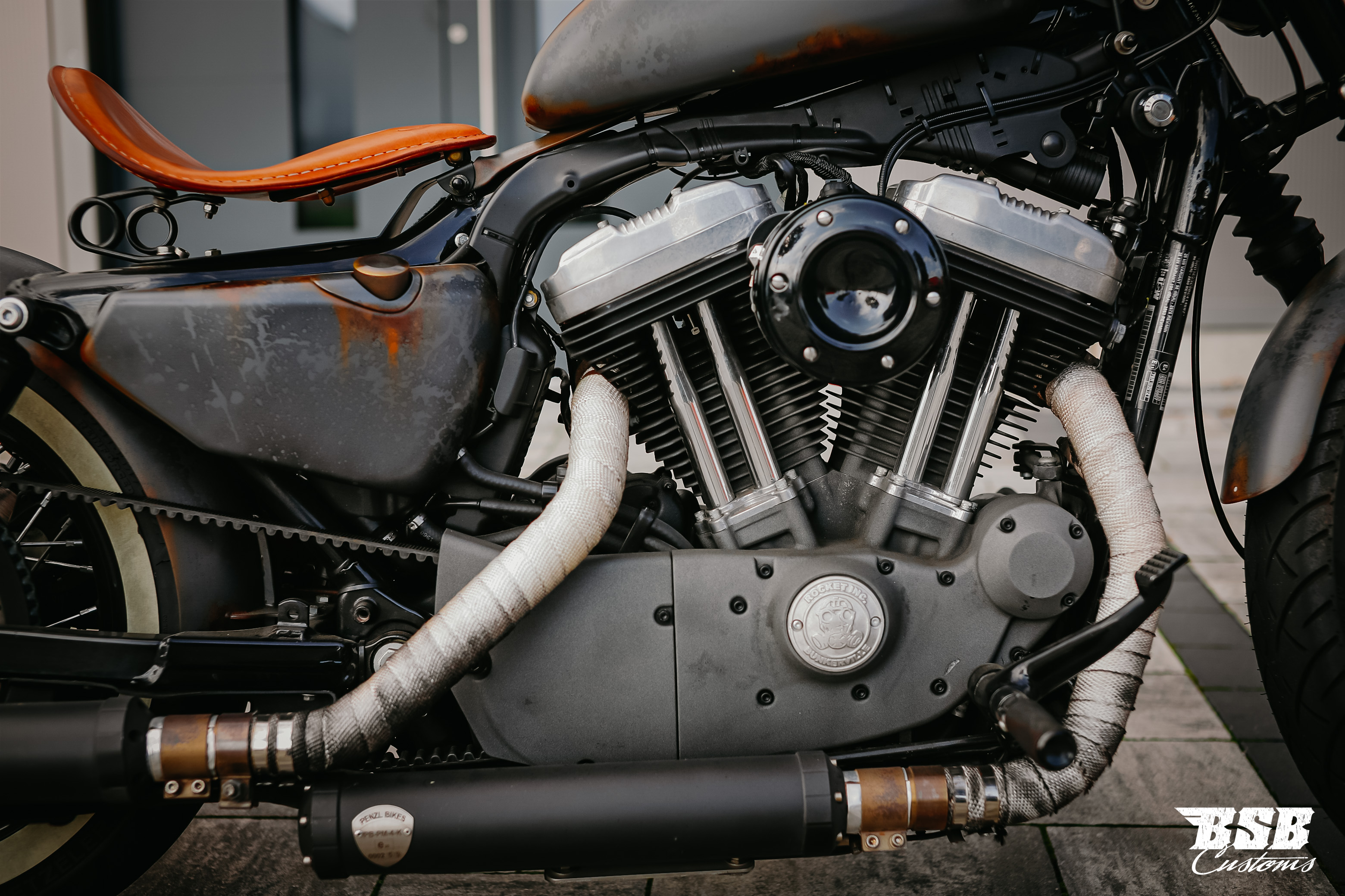 _MG_2116ZqmVFCG9AbZJR 2011 XL 1200 Nighstre Top Umbau Bobber Style Penzl, Thunderbike usw.