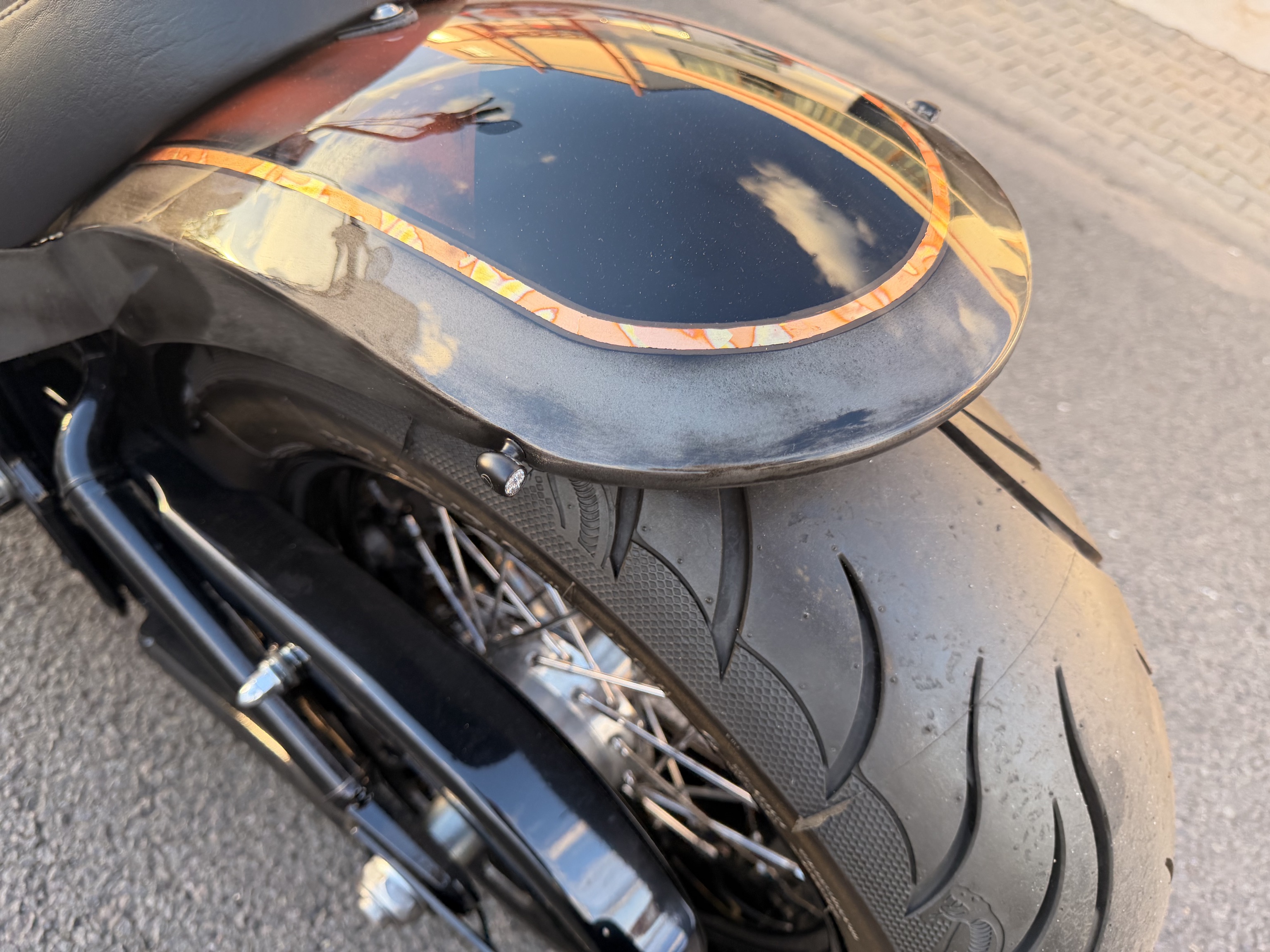 Harley-Davidson FLSB Cross Bones – letztes Baujahr | 5HD1 | 1. Hand | nur 2.500 km | exklusiver Custom-Umbau