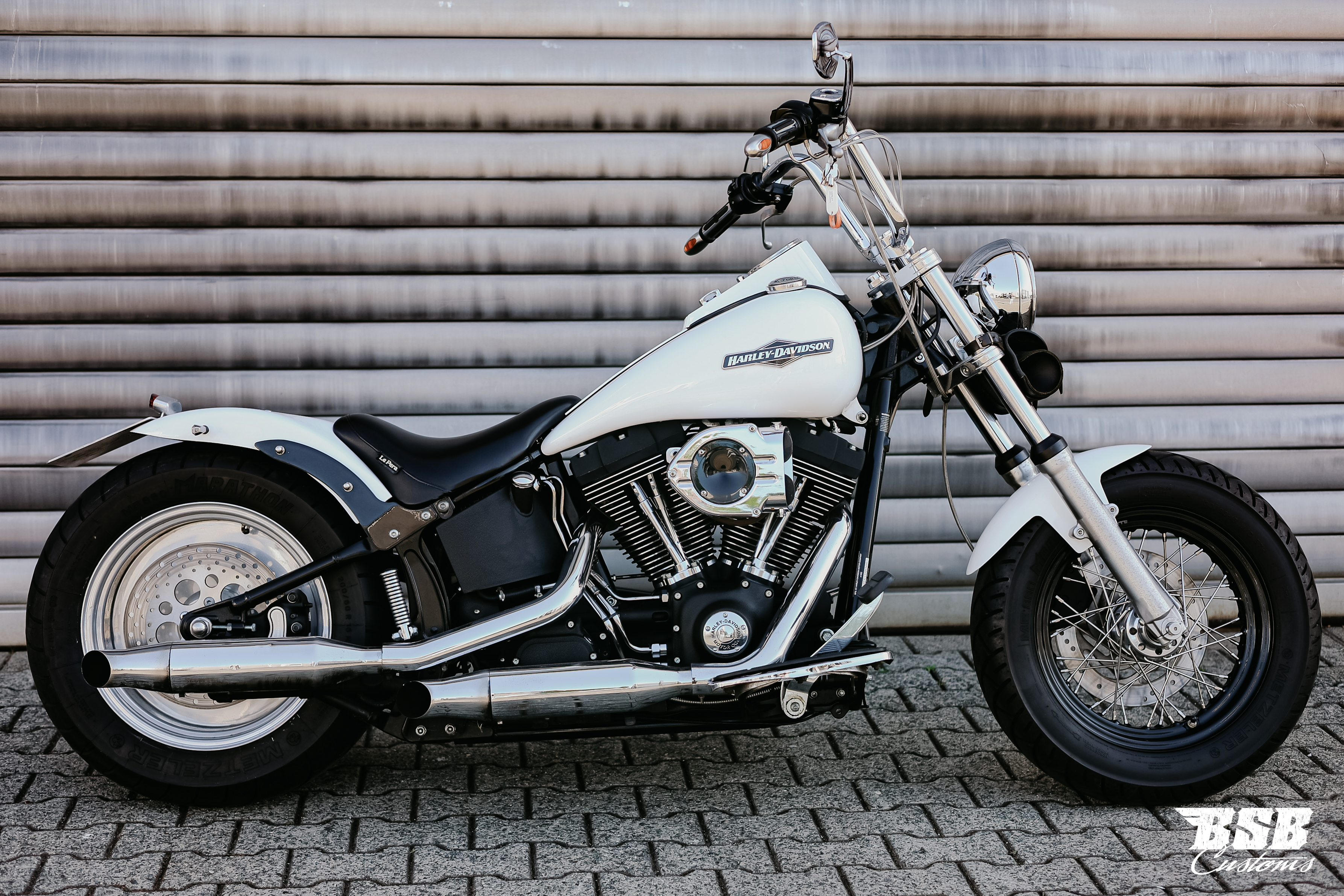 2000 Harley Davidson FXSTB Night Train mit "VERGASER" mit vielen Extras + 12 Monate Garantie 