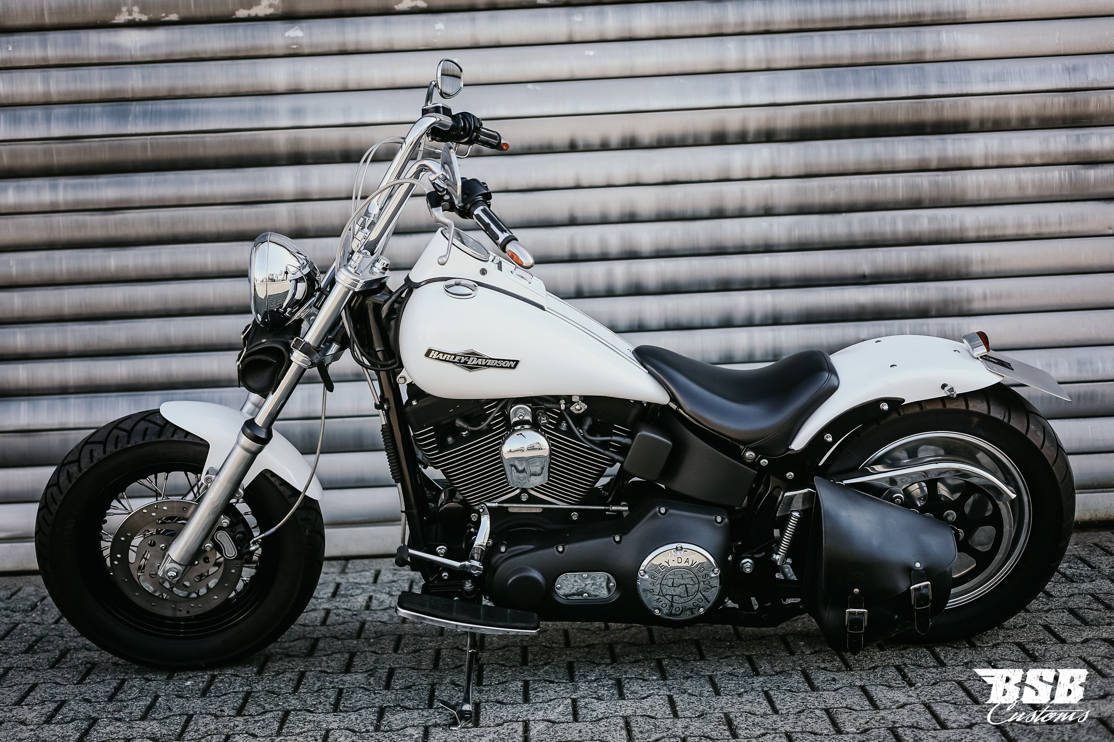 2000 Harley Davidson FXSTB Night Train mit "VERGASER" mit vielen Extras + 12 Monate Garantie 