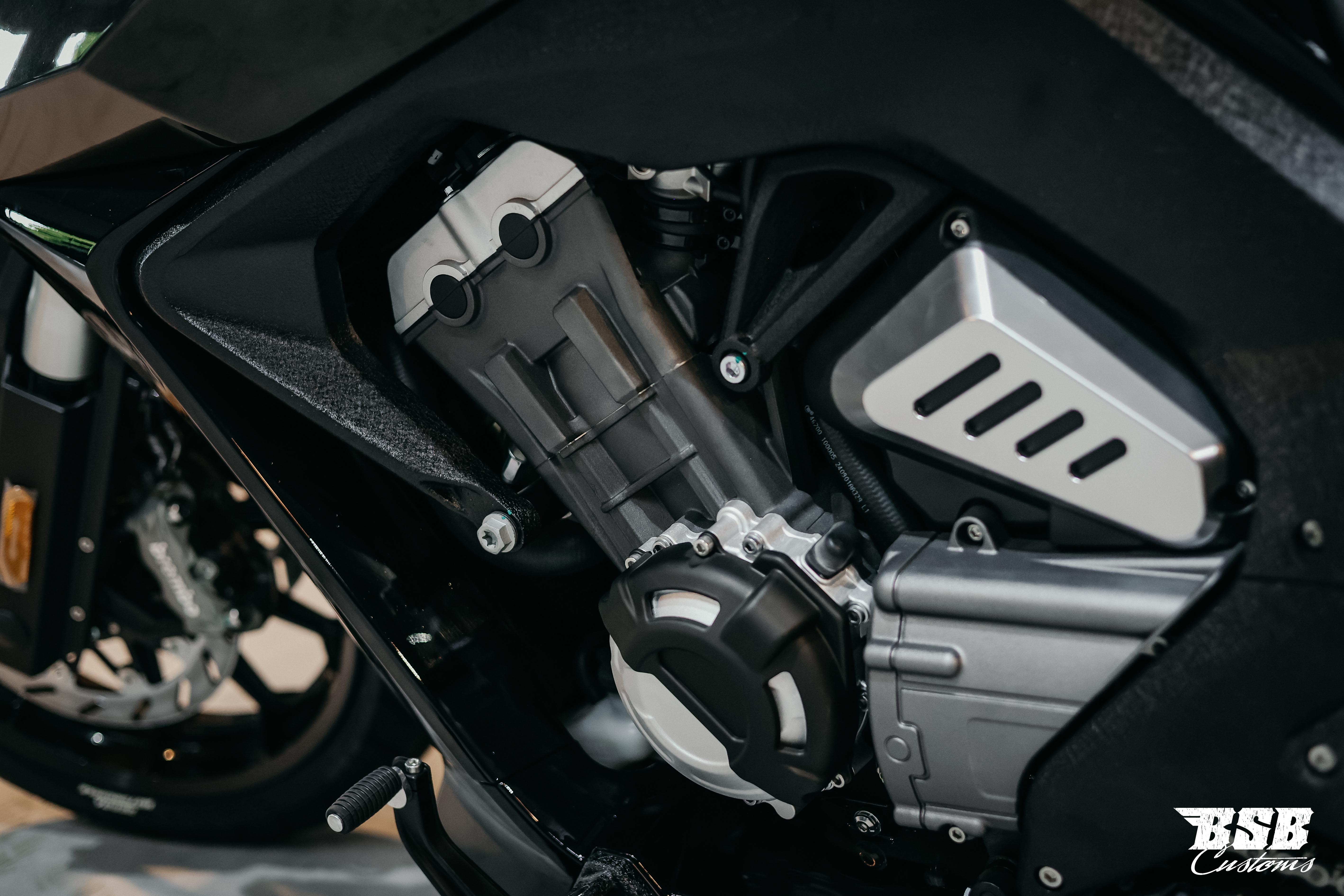 Benda LFC 700 – Der Power-Cruiser der Extraklasse 310-er Hi-Reifen, ABS / TFT/ Anti-Hopping Kupplung modifiziert by BSB Customs NEUFAHRZEUG!!! 