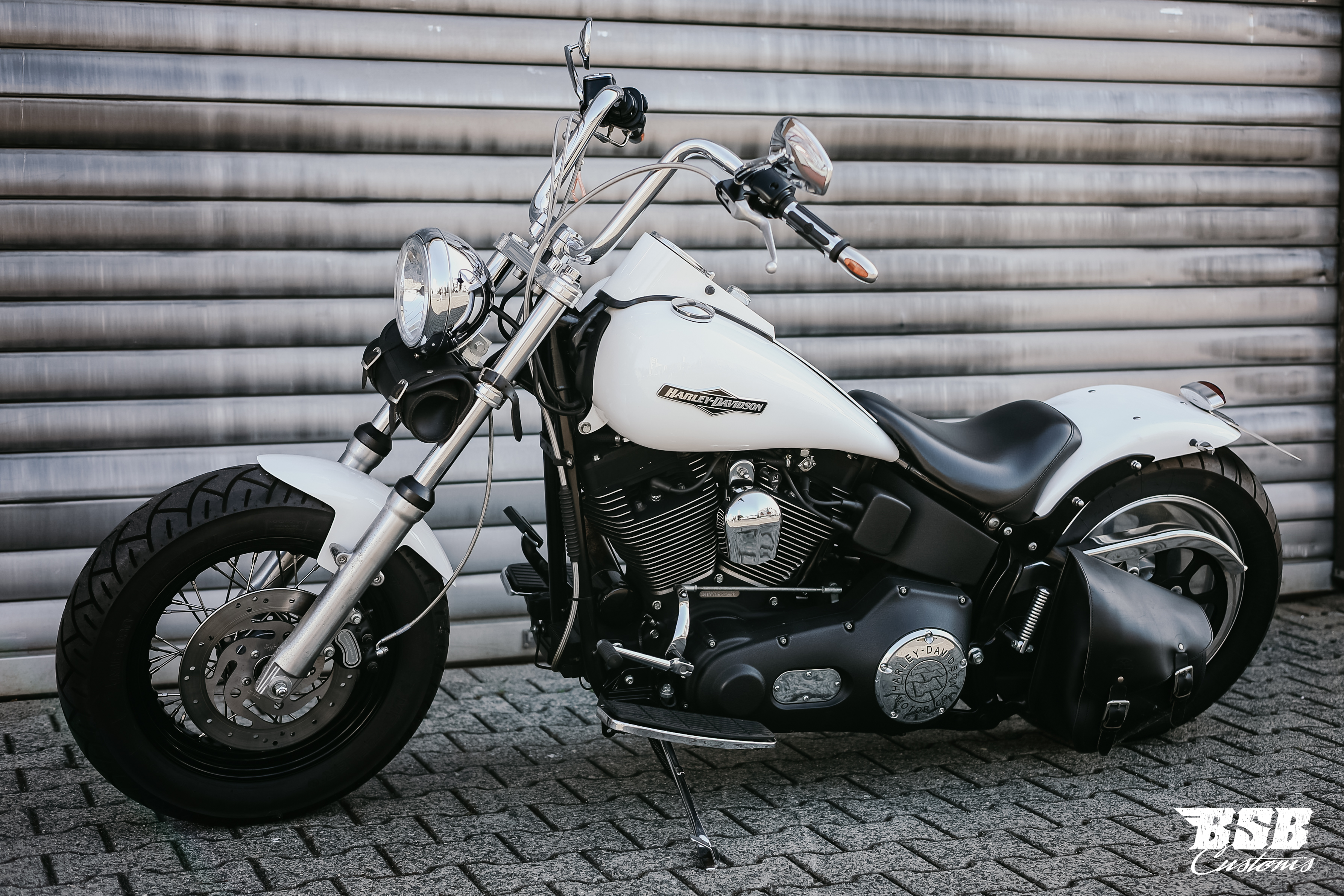 2000 Harley Davidson FXSTB Night Train mit "VERGASER" mit vielen Extras + 12 Monate Garantie 