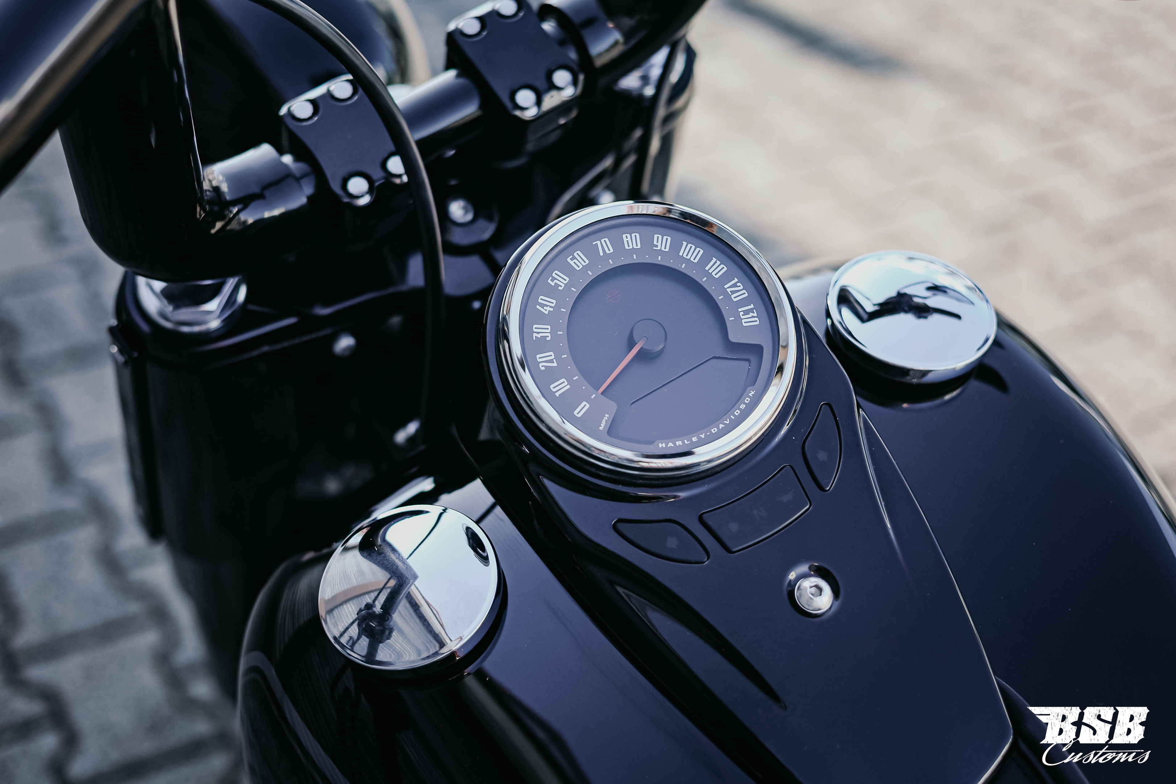 2021 Harley Davidson FLHCS Heritage Softail ABS 114 CUI mit Umbau // Finanzierung ab 4,99% ohne Anzahlung möglich 