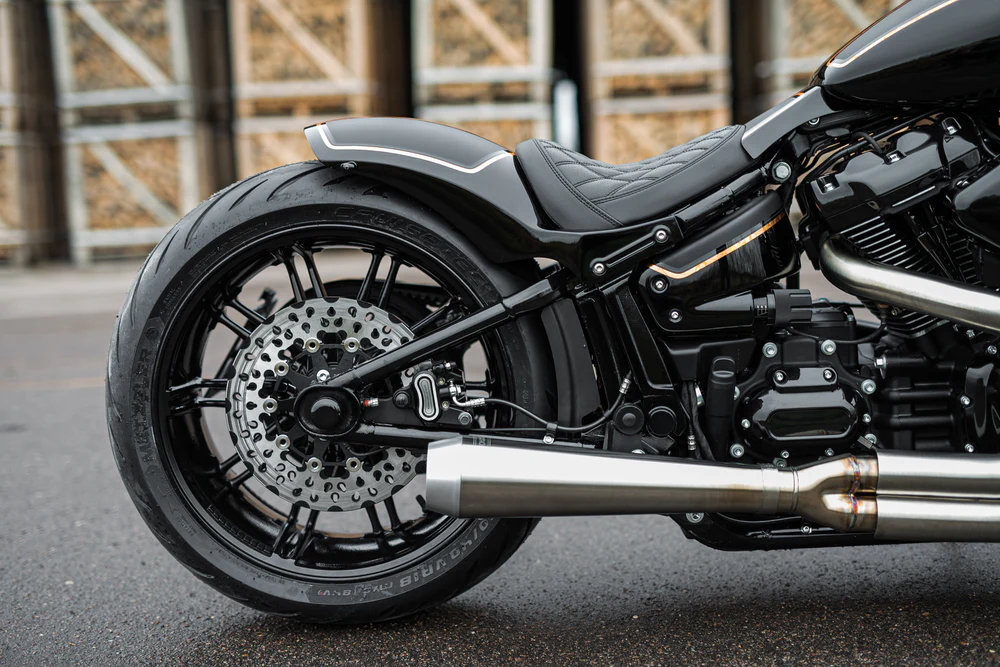 Killer Custom Short Oval Rear Fender für Harley-Davidson Softail Breakout FXBR / FXBRS 2018–2025 – Solo Heckfender für 240–260 Reifen