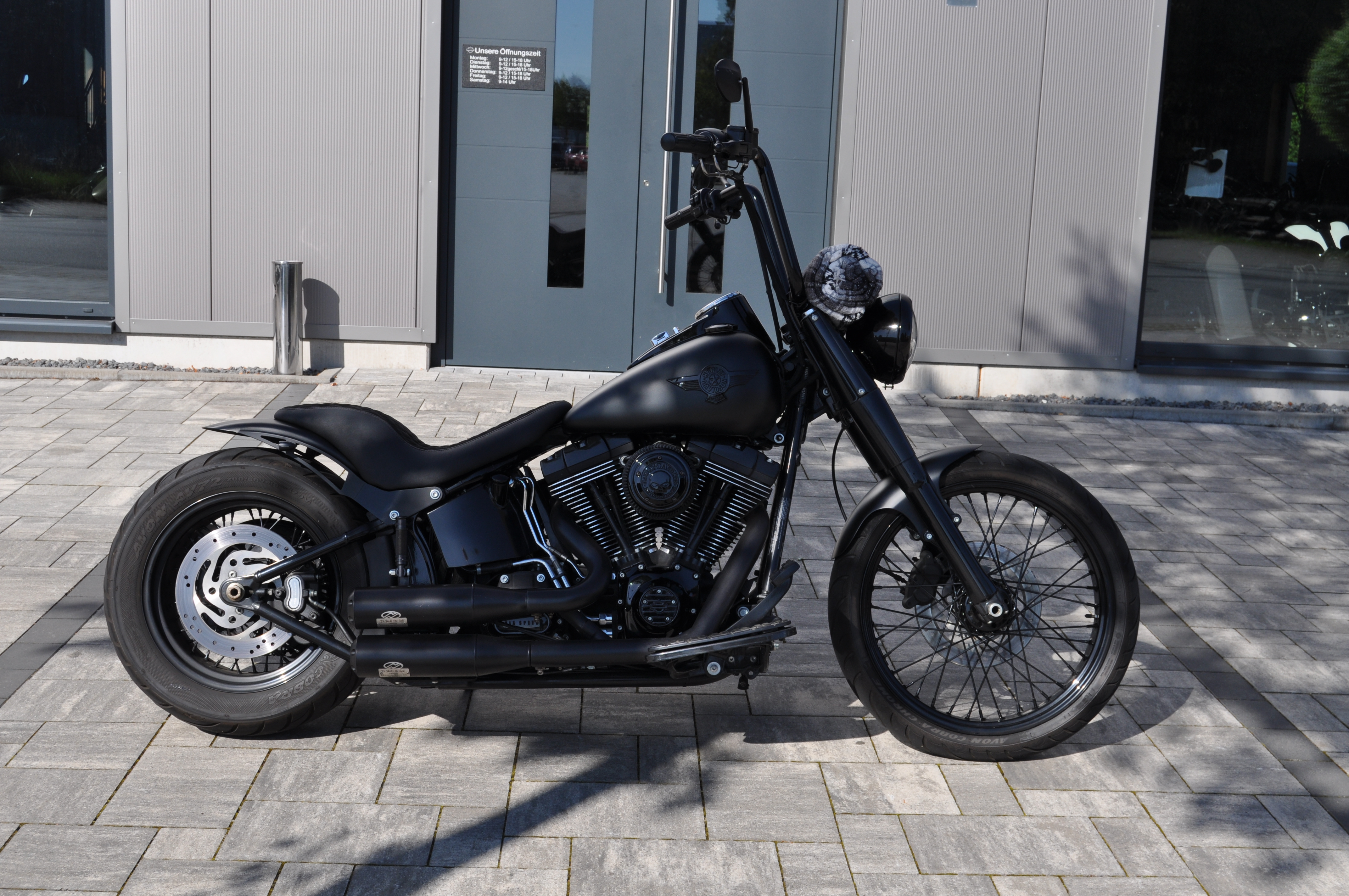 2012 Harley Davidson Softail mit Mega Umbau sehr viele Extras +++ Finanzierung ab 6,99% möglich  