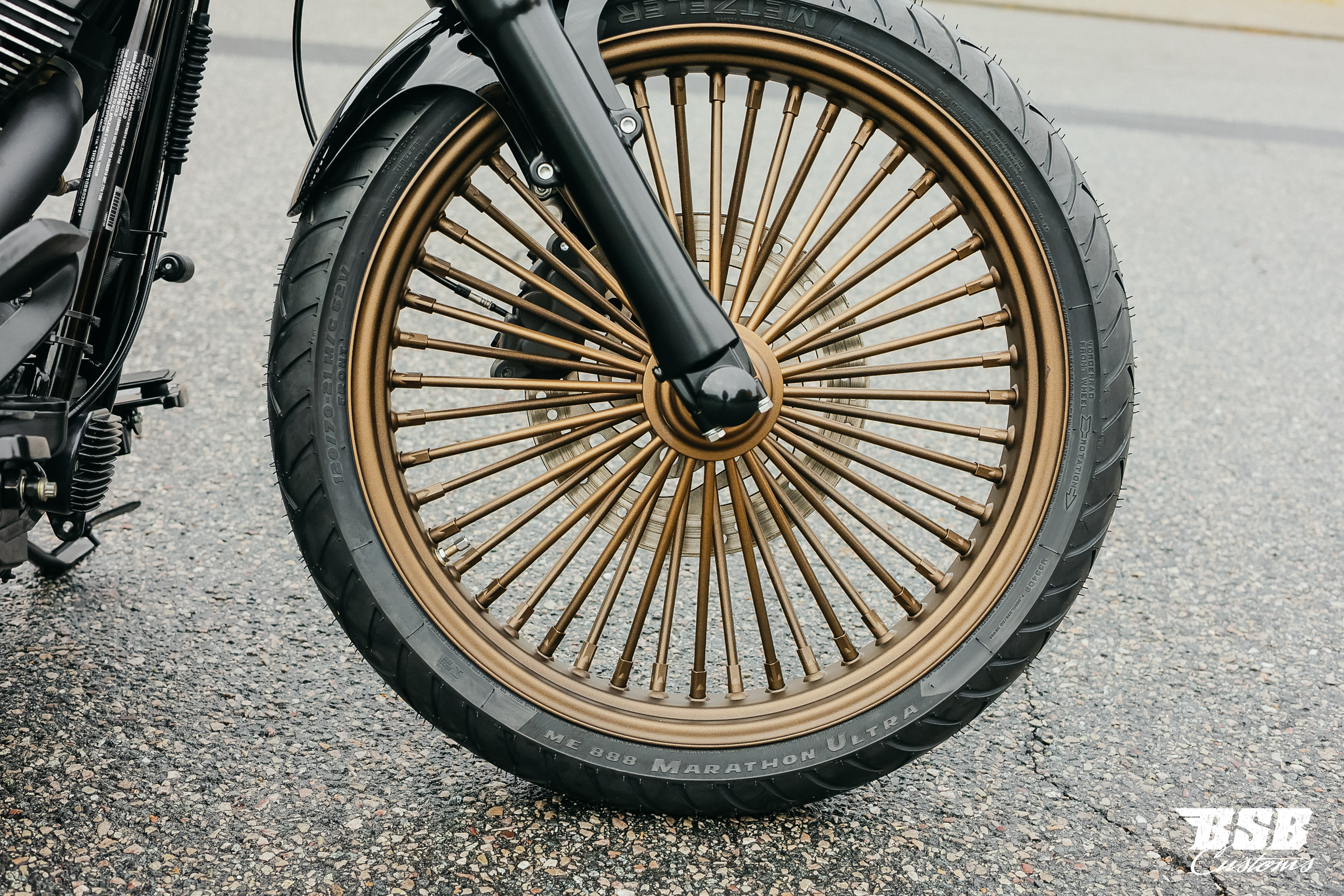 2011 Harley Davidson FLSTC Heritage Softail,viele Extras wie Jekil&Hyde / FAT SPOKE / Airbrush / Ape Hanger ...  Finanzierung möglich 