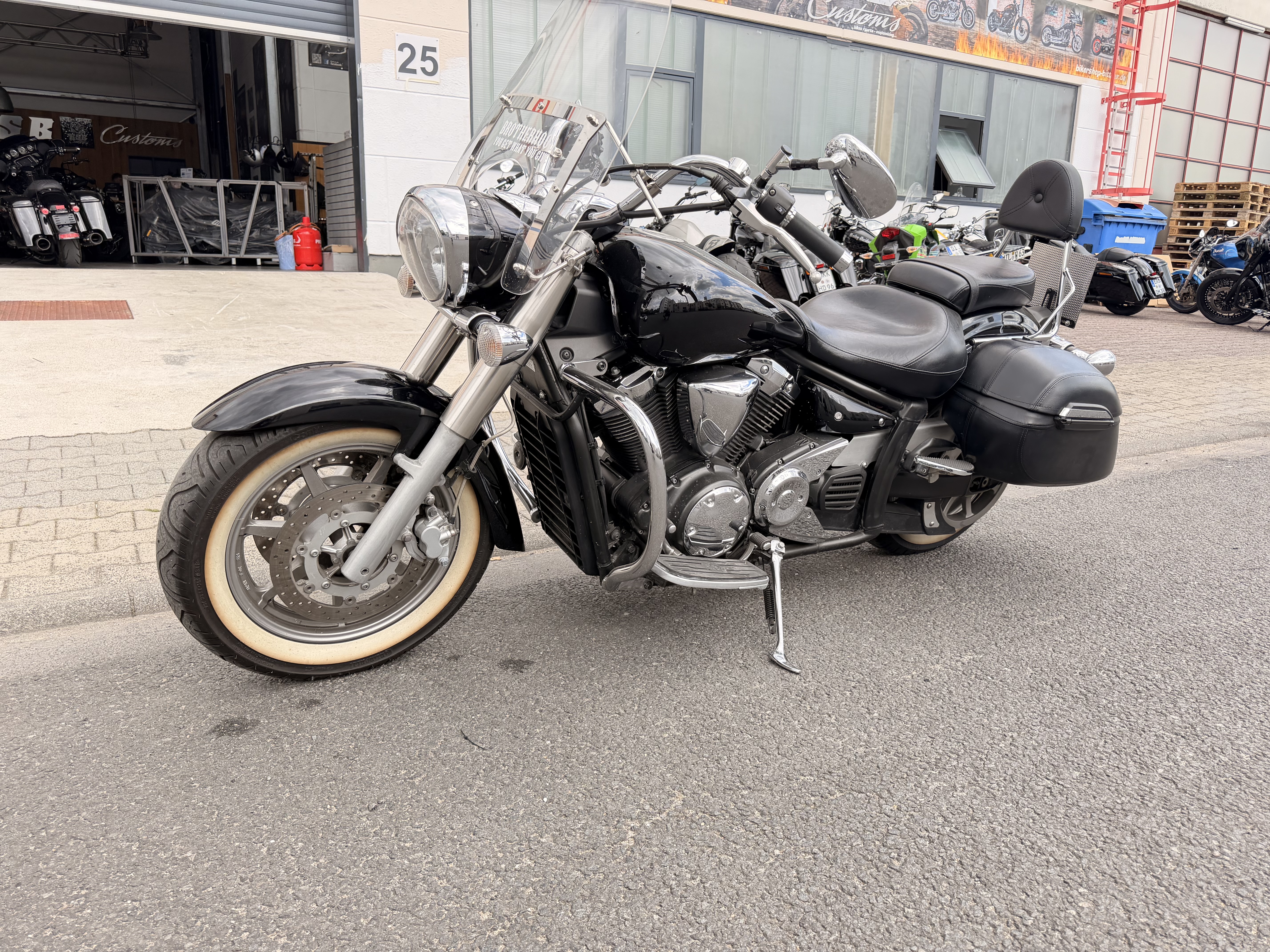 Yamaha XVS 1300 Midnight Star – Top Zustand | Zubehör | 12 Monate Garantie