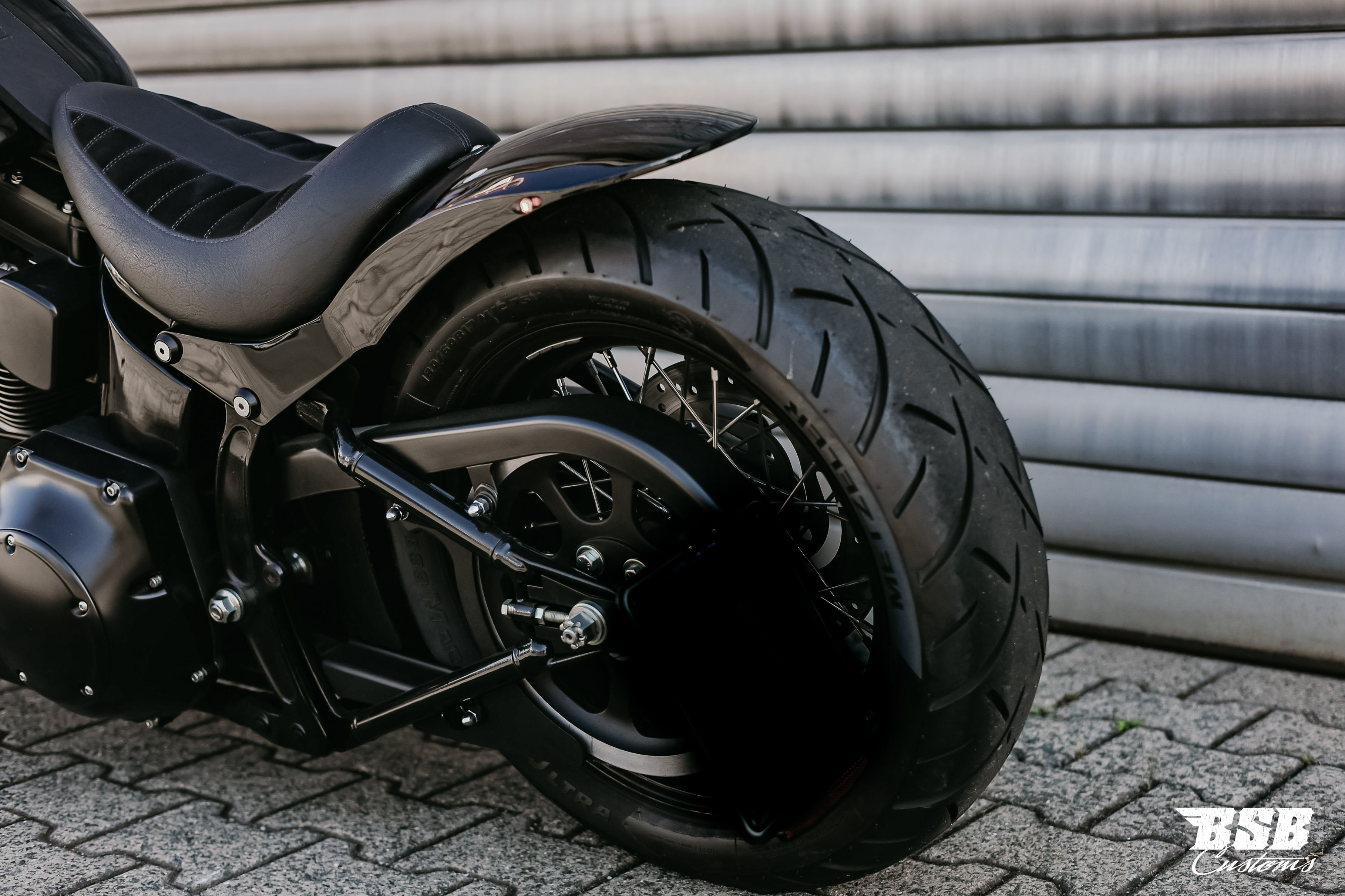 2001 Harley Davidson FLSTF FAT BOY  /// TOP UMBAU /// MCJ Anlage // Airbrush-Lackierung //   Finanzierung möglich    