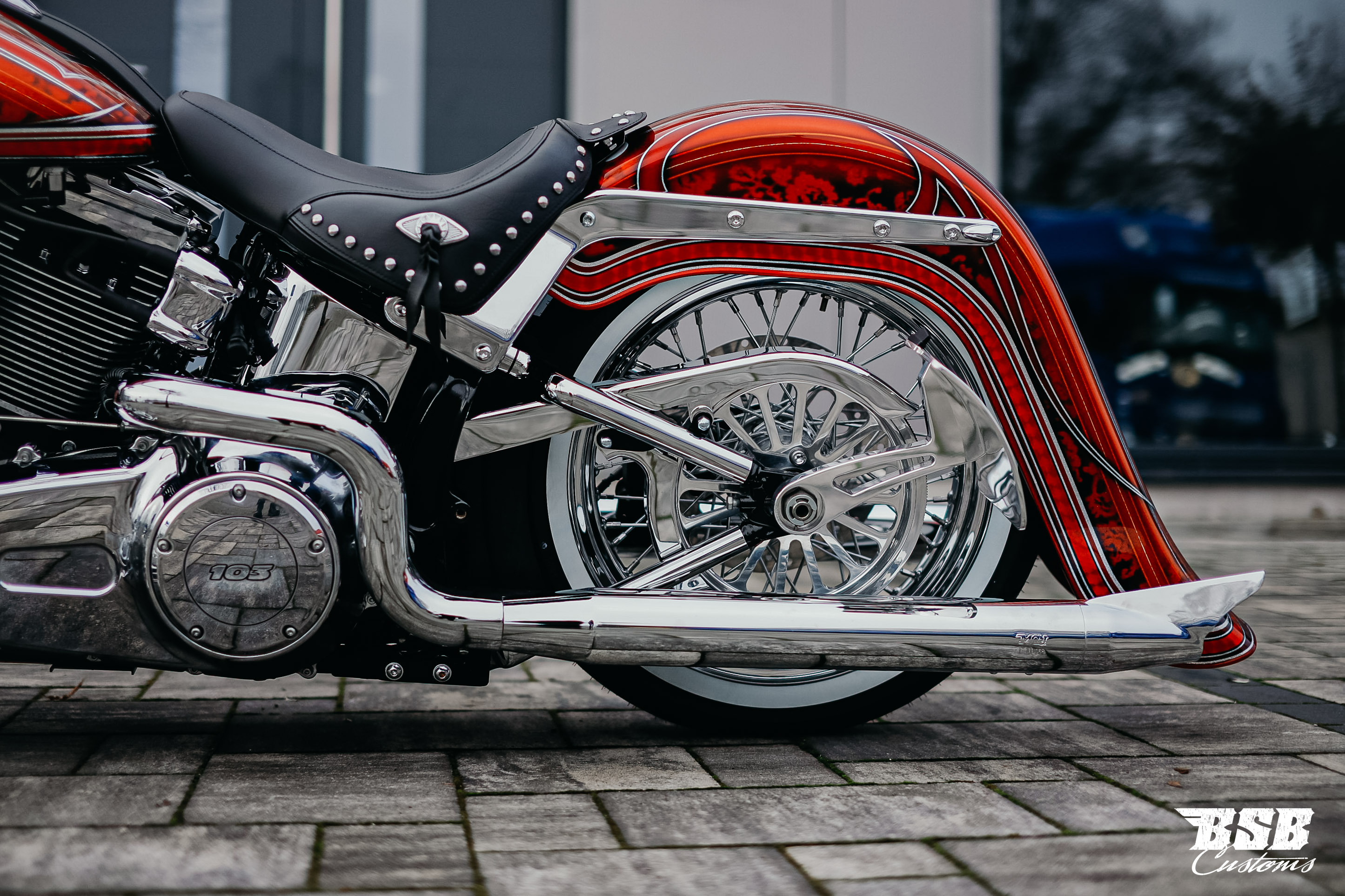 2014 Softail "La Roja"  Mexican Chicano Style Umbau by BSB Customs  sehr viele Extras... ab 345 EUR finanzieren* 