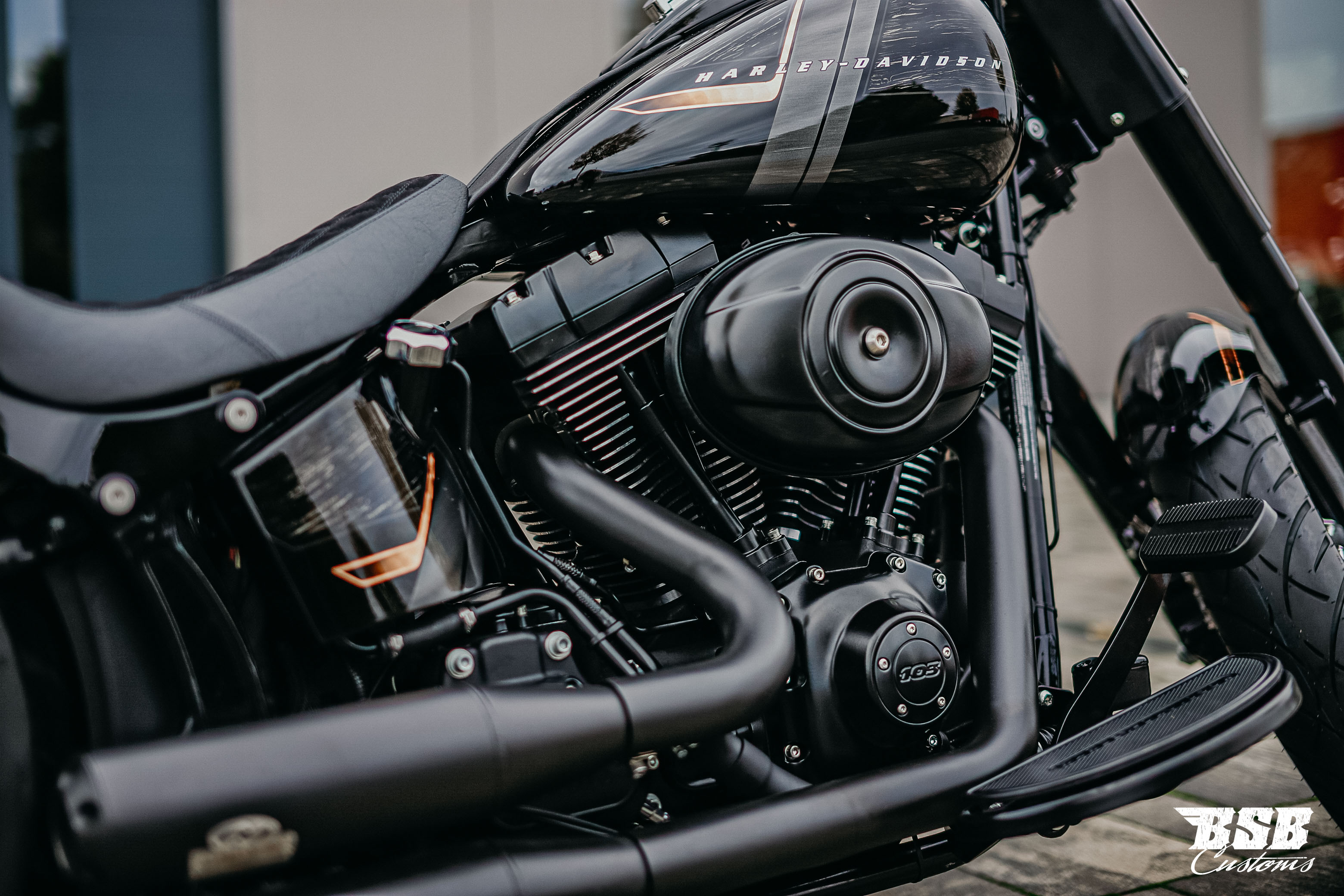 _MG_7810 2015 Softail Heritage by BSB Customs mit Jekill & Hyde -- 24 Monate Garantie // ( ab 320,- EUR finanzieren*)