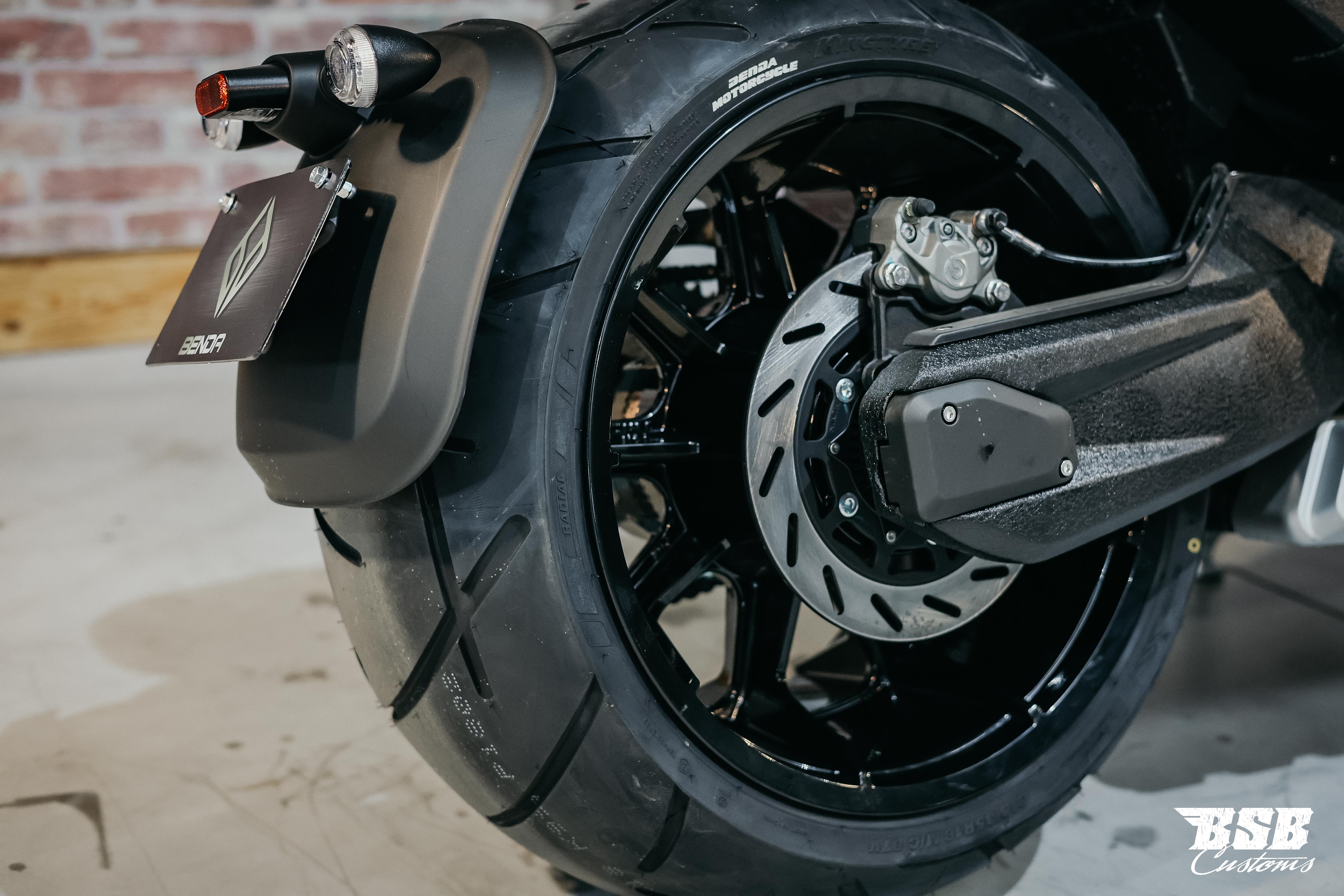 Benda LFC 700 – Der Power-Cruiser der Extraklasse 310-er Hi-Reifen, ABS / TFT/ Anti-Hopping Kupplung modifiziert by BSB Customs NEUFAHRZEUG!!! 