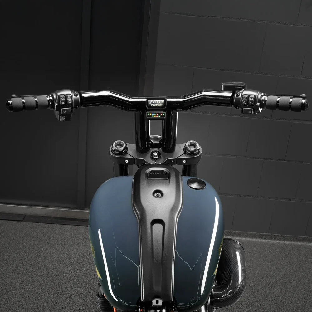 CHAMPION T-BAR MEGA – STEALTH VIEW EDITION – ein hochwertiger Custom-Lenker für Harley-Davidson Softail, Dyna und Sportster Modelle.