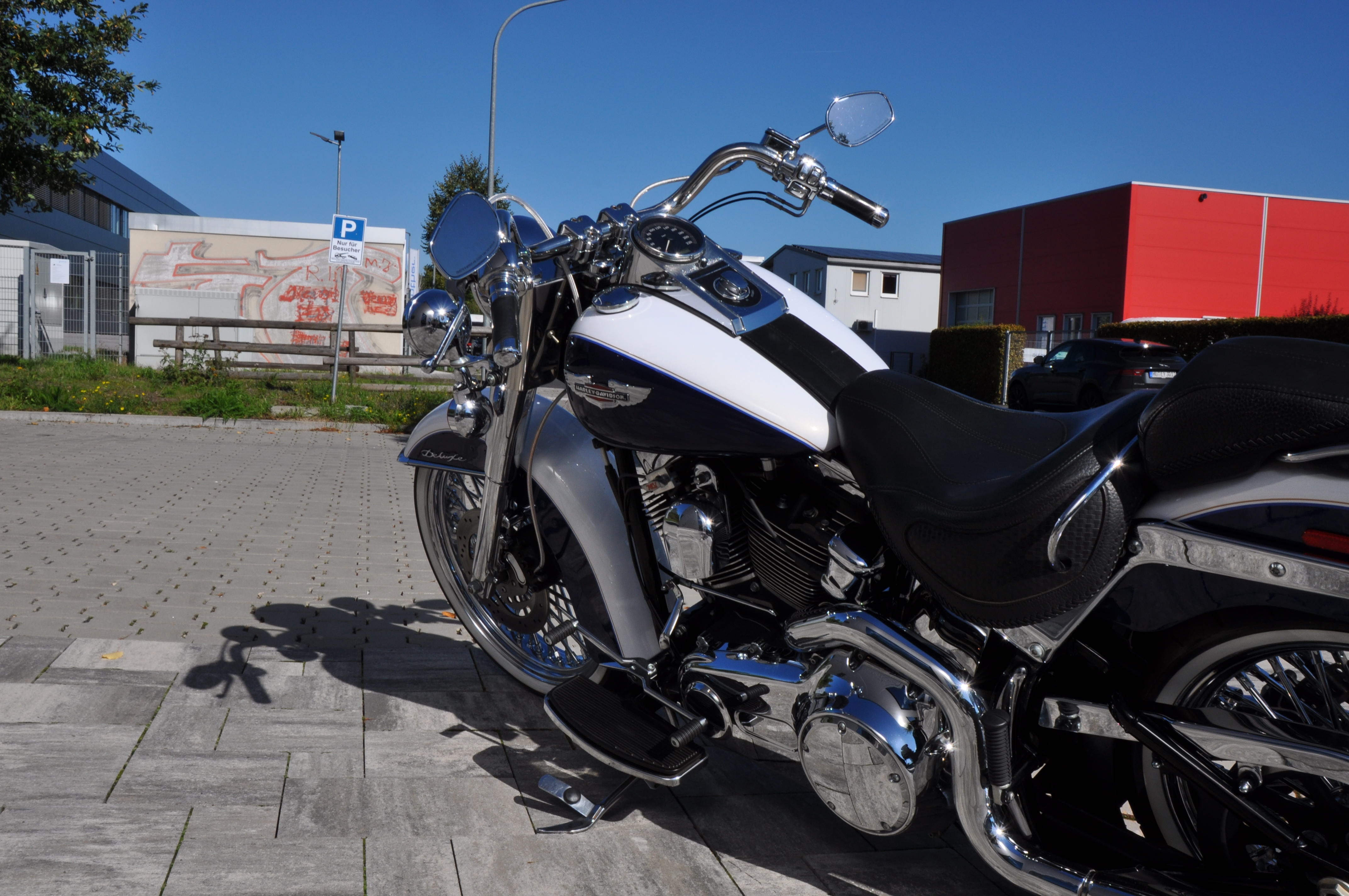 DSC_0015R6RqKJzIgO9FQ 2008 FLSTN Softail Deluxe mit MCJ Anlage Big Spoke Felgen deut. Ausführung + Garantie