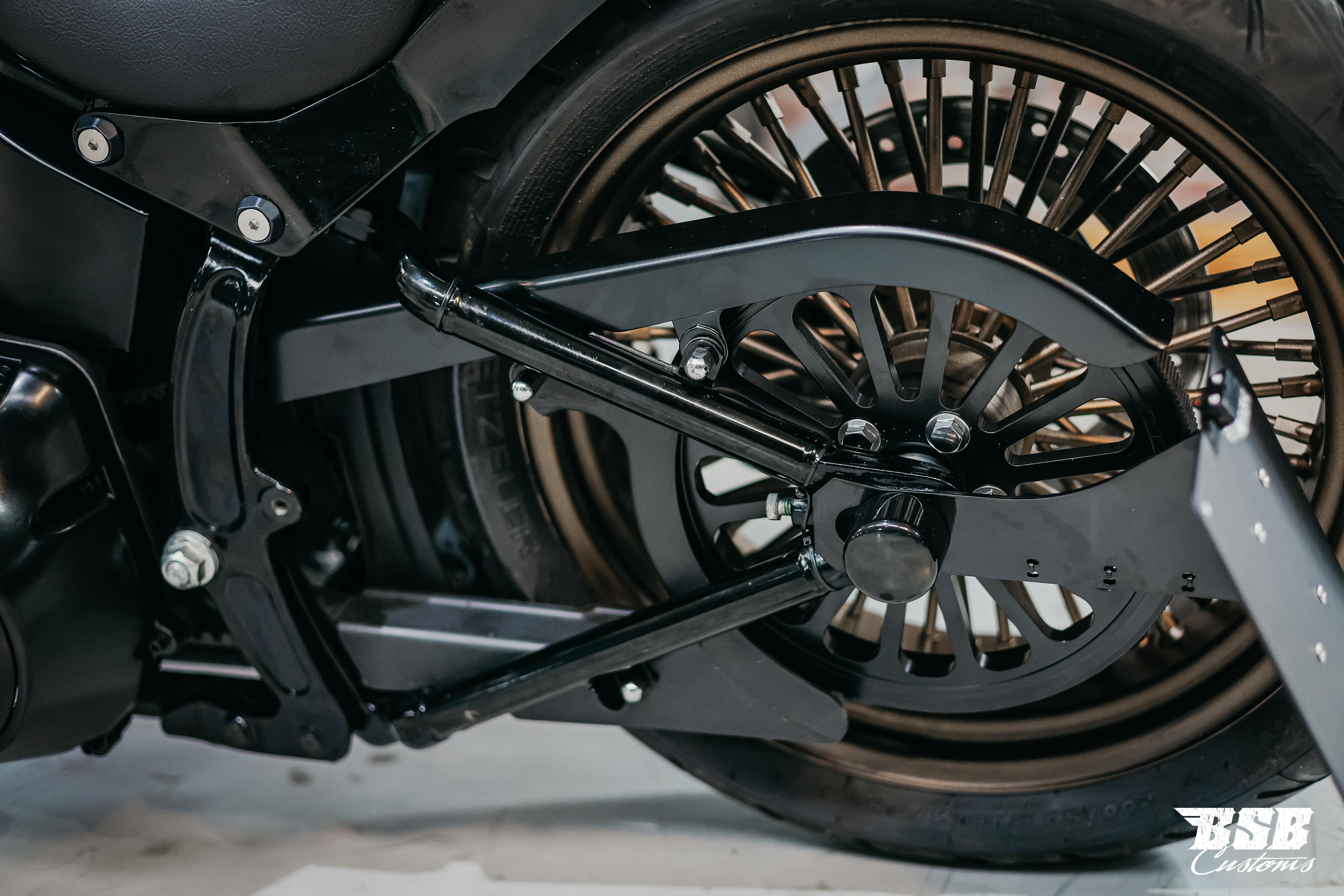 2011 Harley Davidson FLSTC Heritage Softail,viele Extras wie Jekil&Hyde / FAT SPOKE / Airbrush / Ape Hanger ...  Finanzierung möglich 