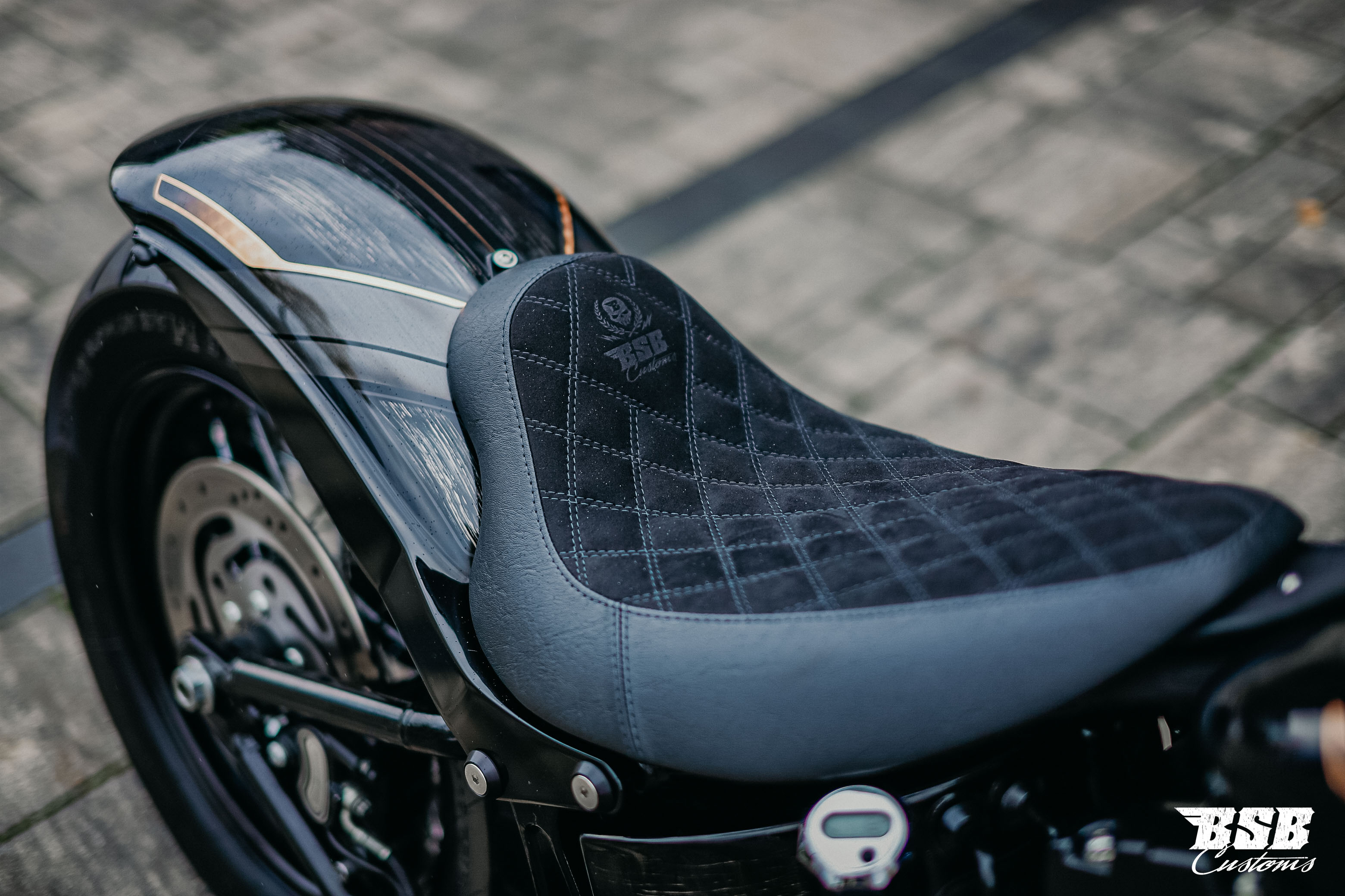 _MG_7825ybU8pvB4vOcgU 2015 Softail Heritage by BSB Customs mit Jekill & Hyde -- 24 Monate Garantie // ( ab 320,- EUR finanzieren*)