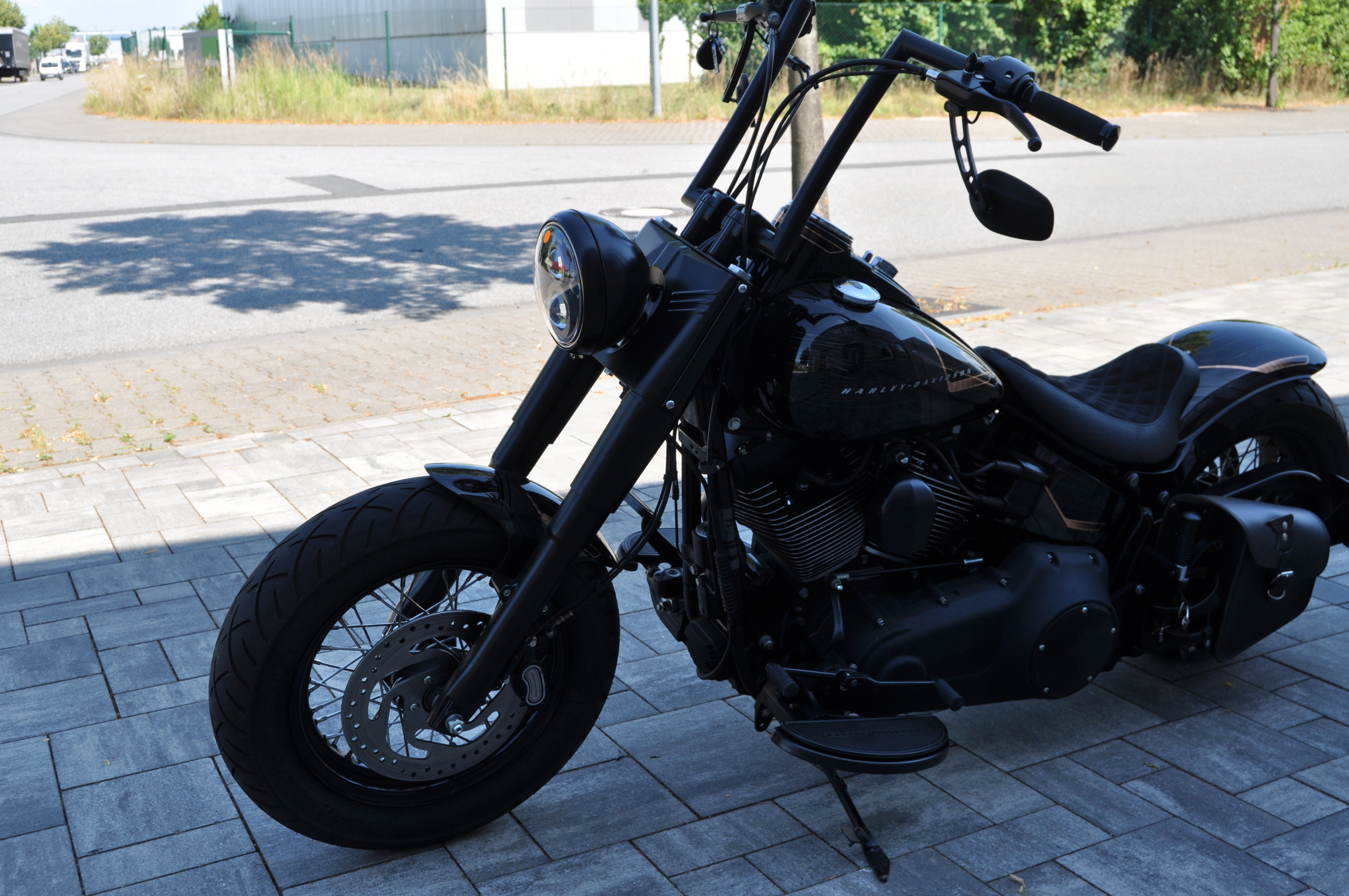 2015 Harley Davidson FAT BOY by BSB Customs Mega viele Extras und 12 Monate Garantie 