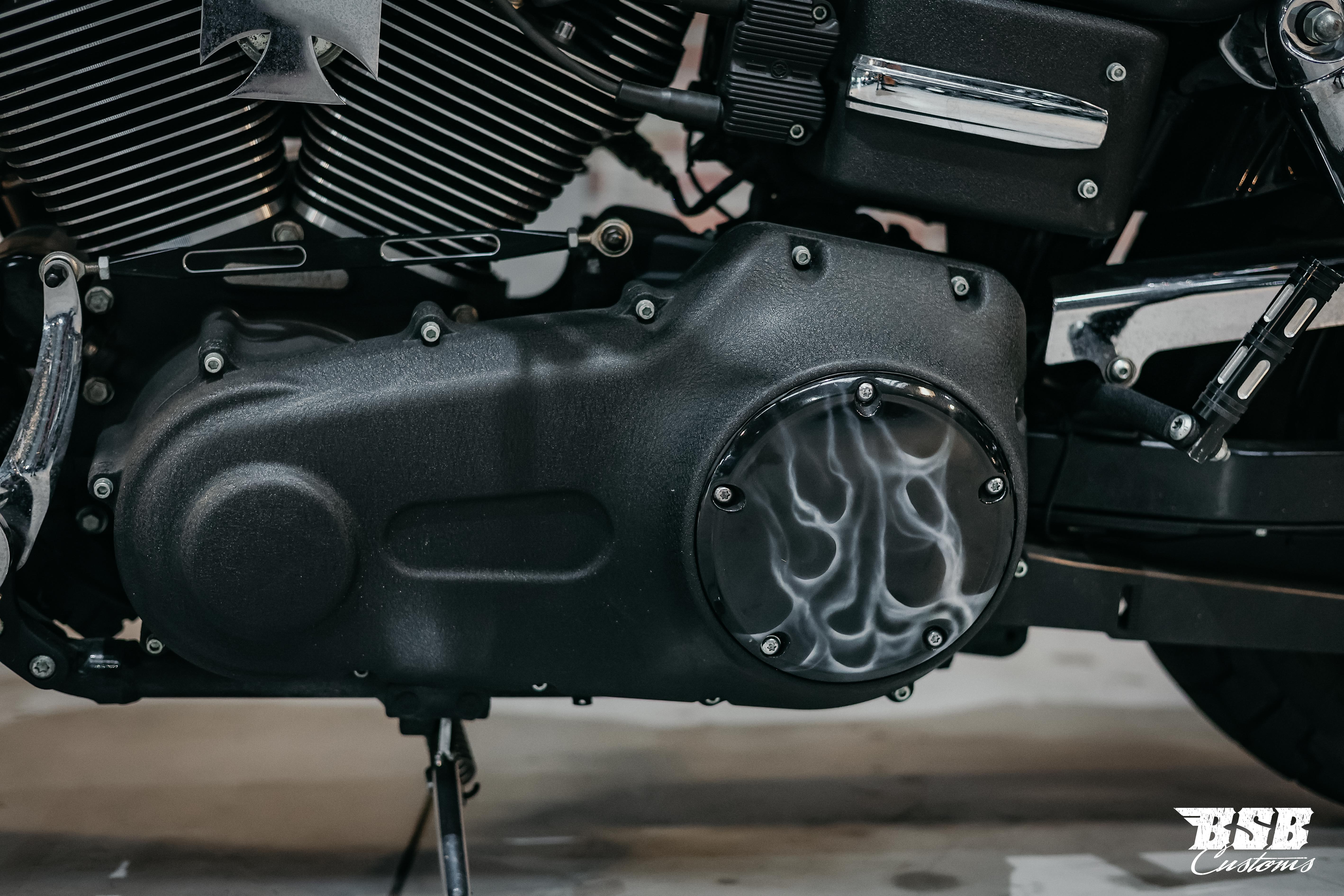 2008 Harley Davidson FXDF FAT BOB 5HD1.. TOP Zustand // Kess Tech Anlage / Airbrush Lackierung