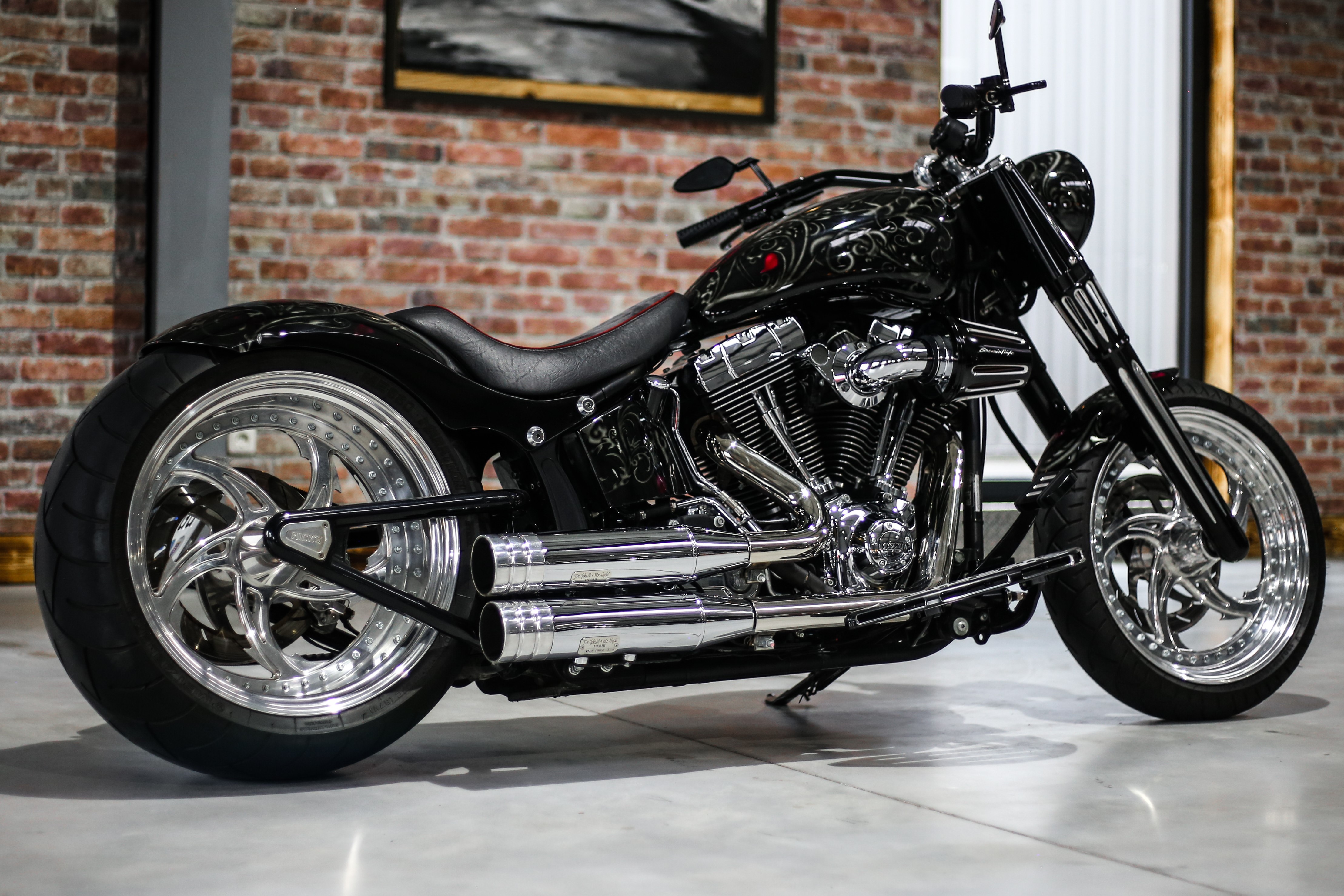 2010 Harley Davidson FAT "ASS" BOY by BSB Customs Umbau mit 24 Monate Garantie