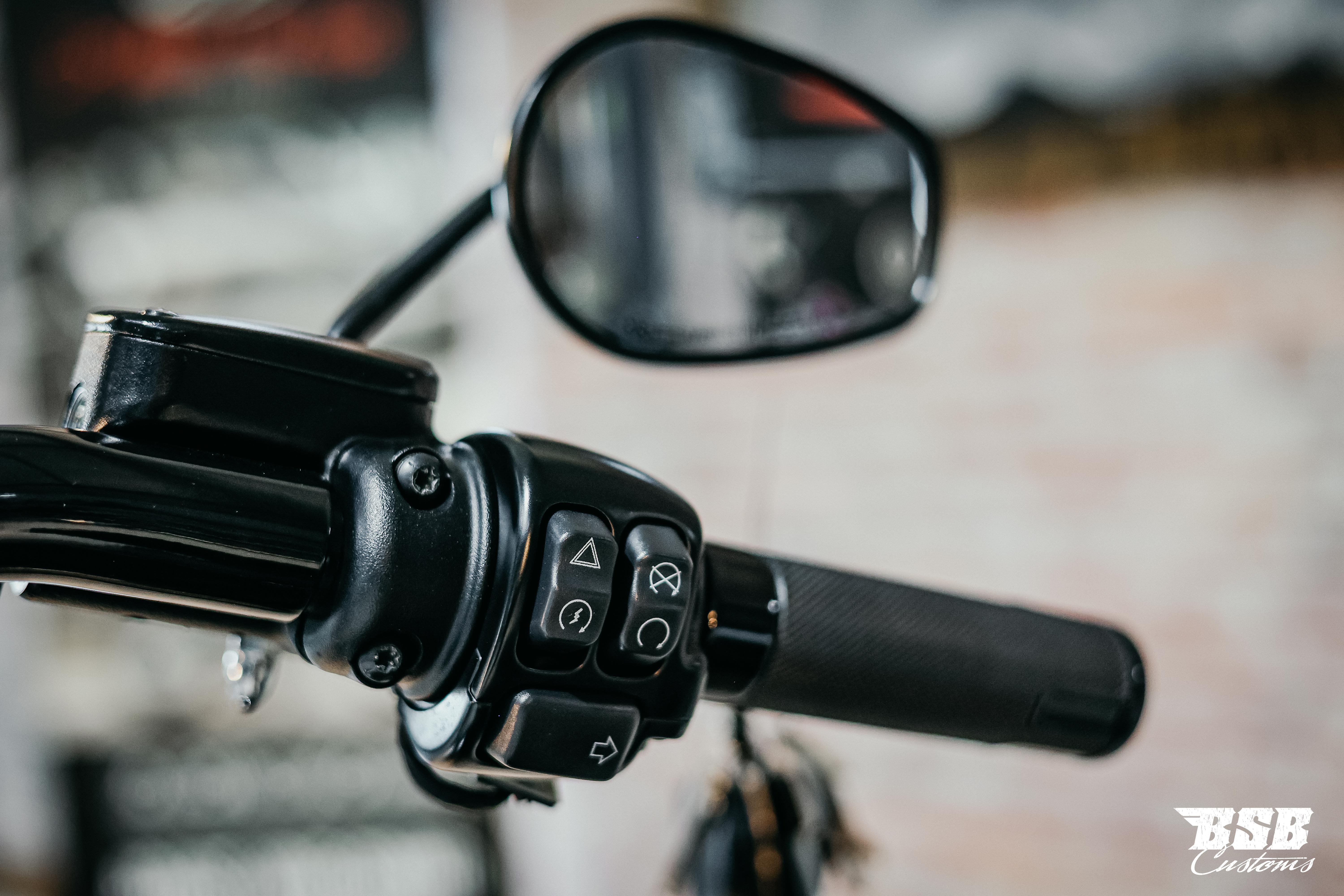 Harley Davidson FLSL Softail Slim M8 107 | Jekill & Hyde | Garantie ...  Finanzierung ab 5,99% möglich 