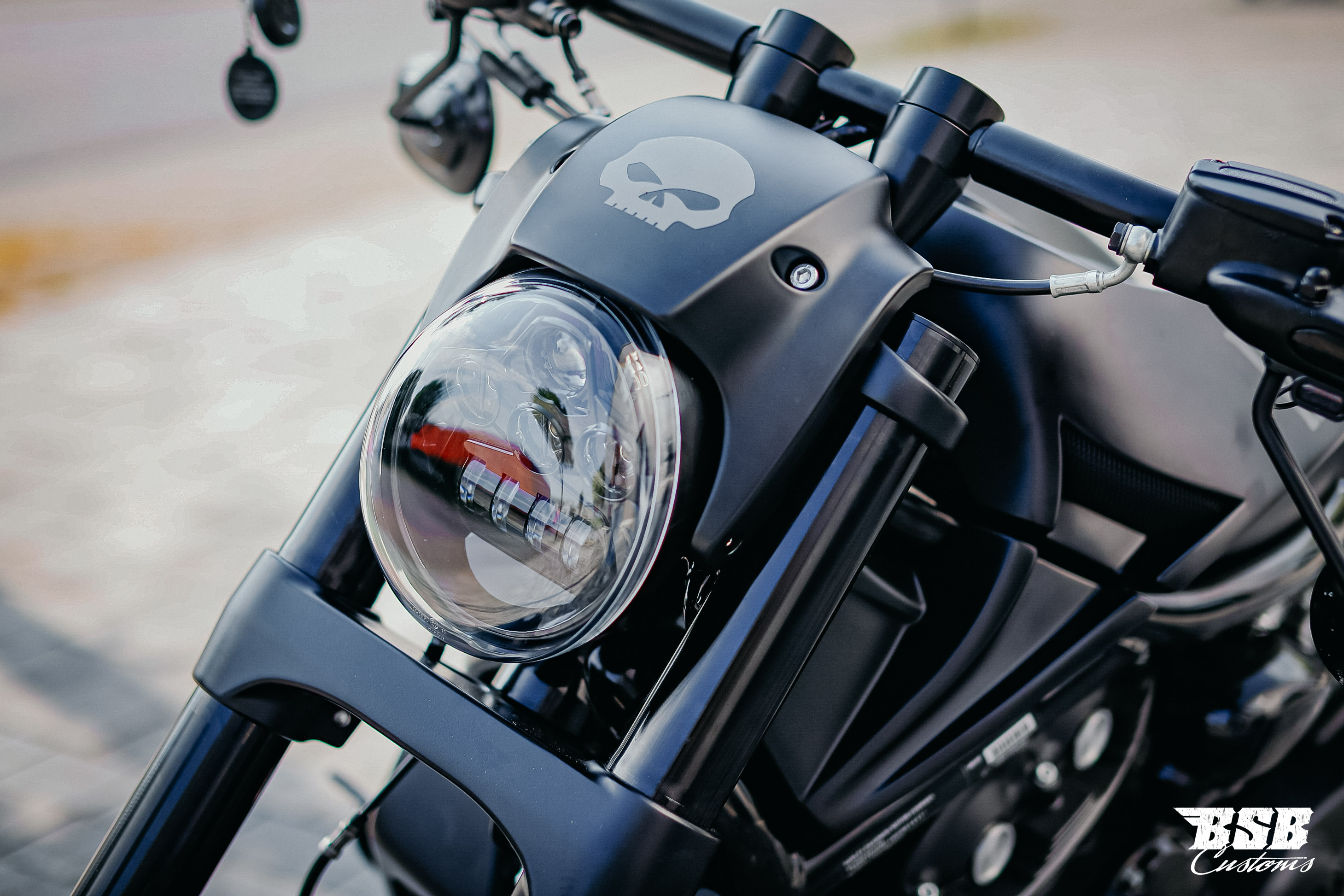Black LED Scheinwerfer-Kit für V-Rod 'Night Ride' – ECE-Zugelassen Night Rod , Muscle , Night Rod 