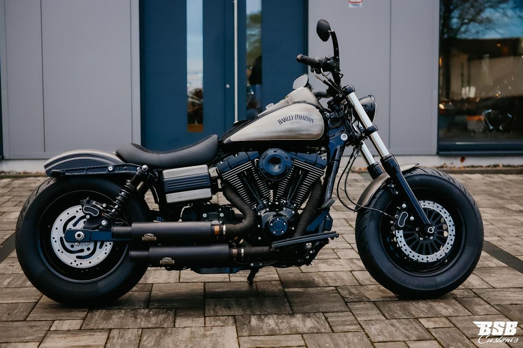 Jekill & Hyde Anlage mit elektr. Verstellung  "SHORTY BLACK"  Streetfighter Kappen