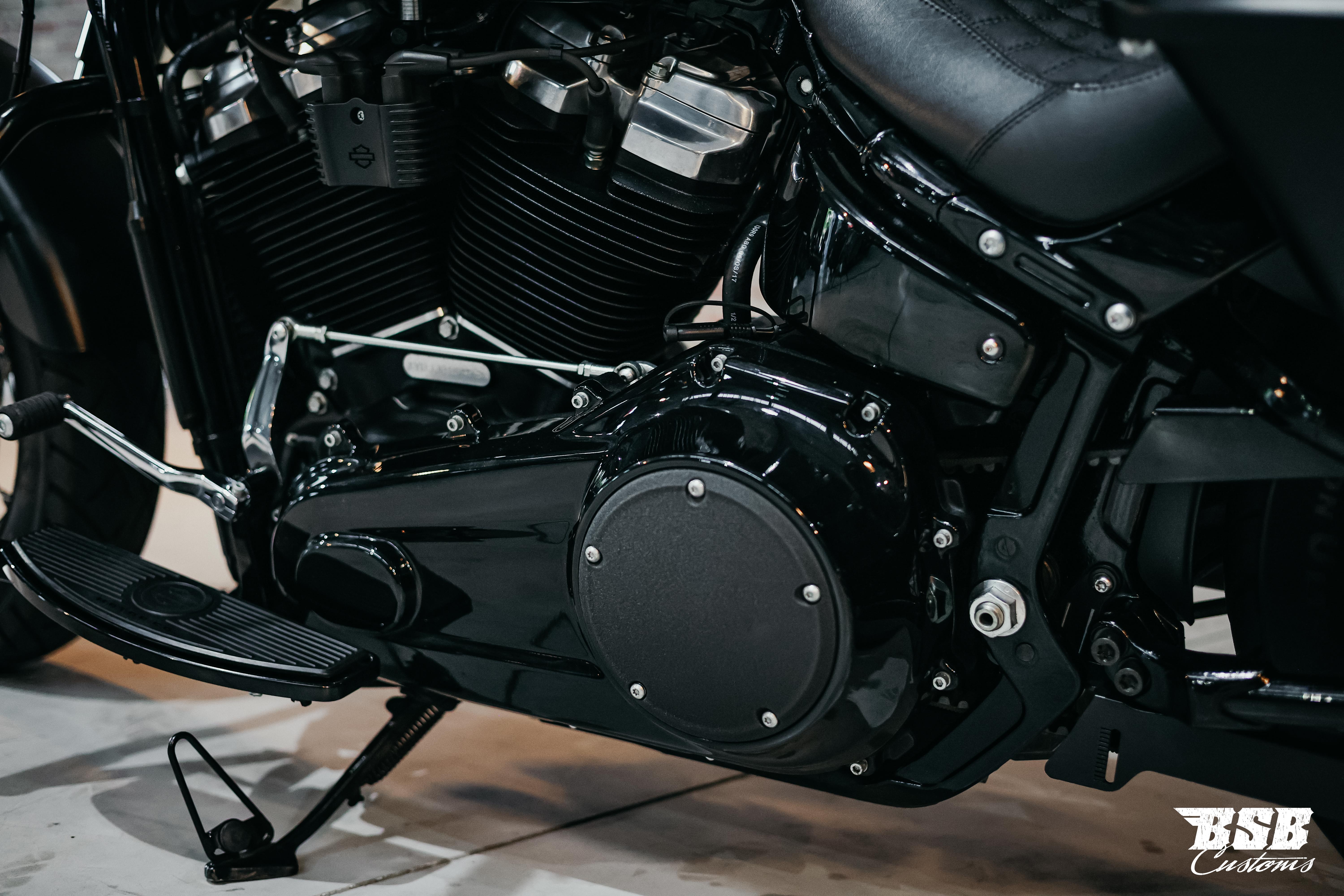 Harley Davidson FLSL Softail Slim M8 107 | Jekill & Hyde | Garantie ...  Finanzierung ab 5,99% möglich 