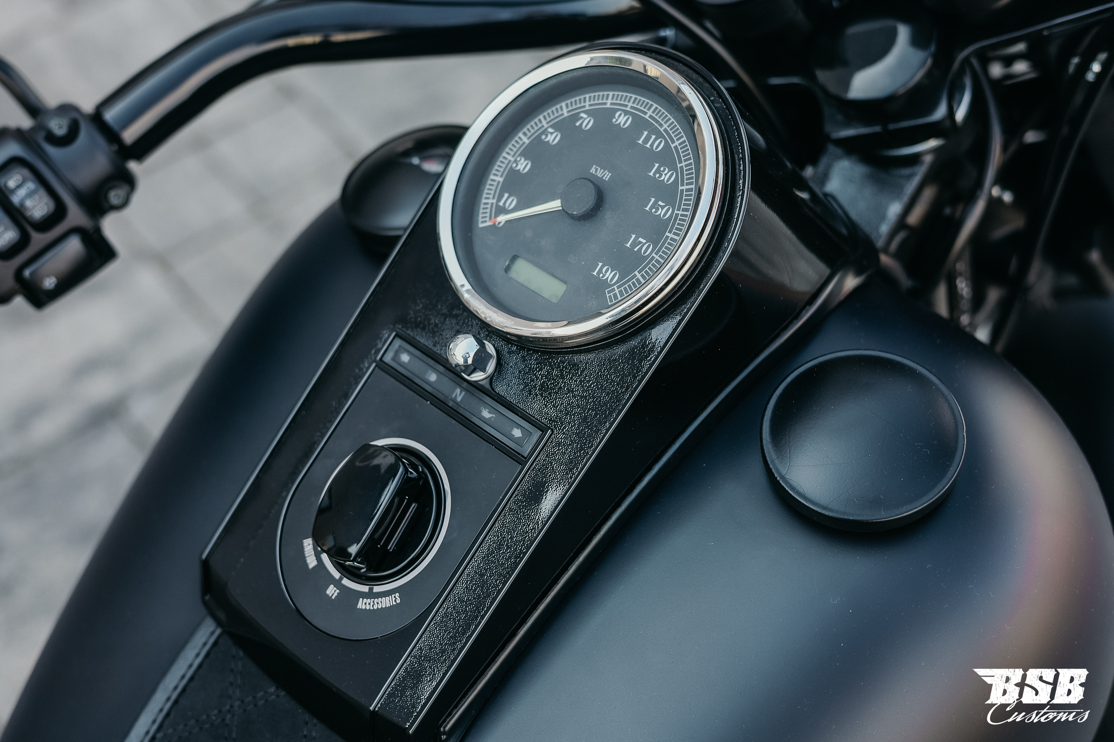 2013 Harley Davidson FLSTF FAT BOY Spezial // 103 CUI Mega-Umbau  ///  Finanzierung ab 5,99% möglich  ab 300 eur / mtl.