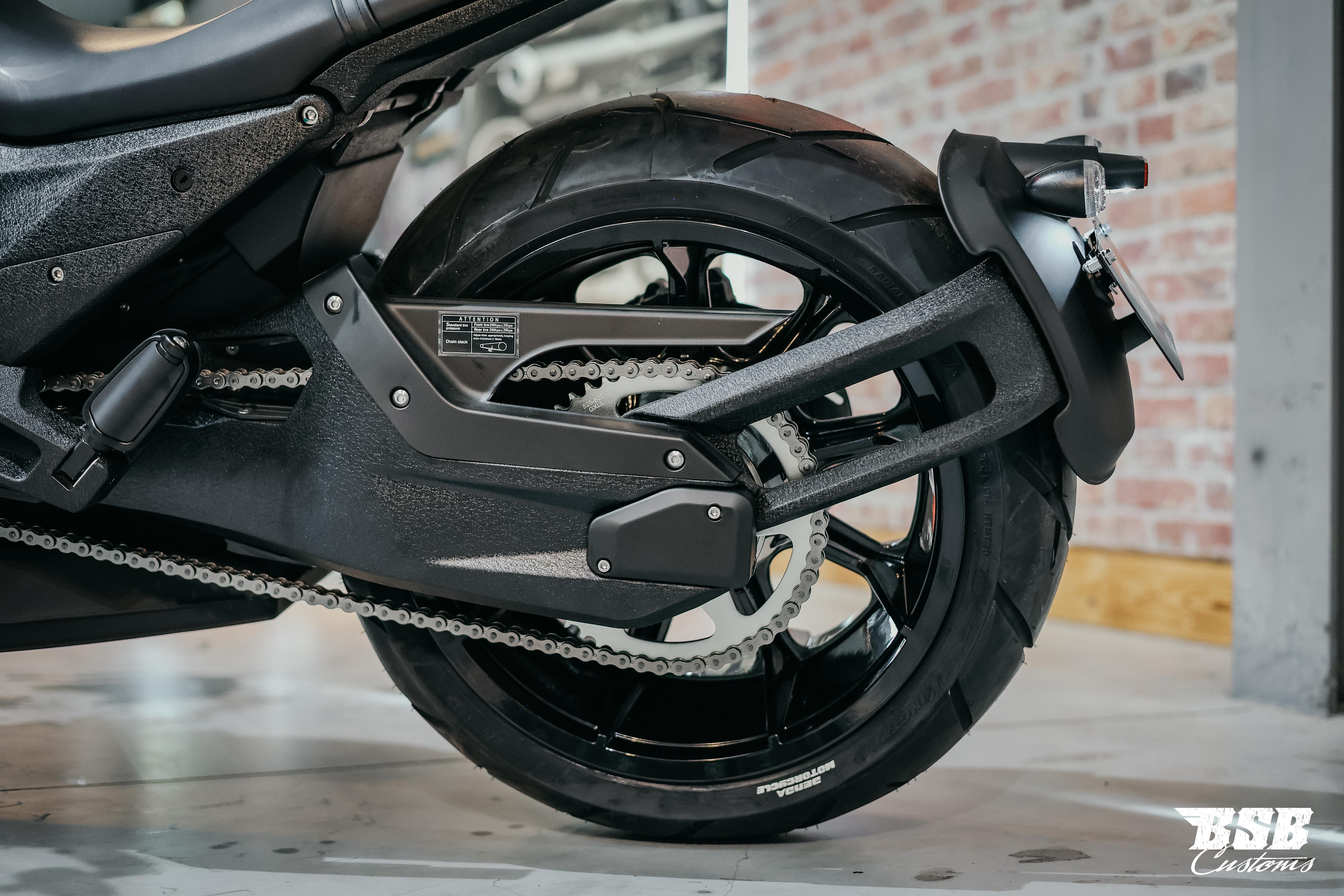 Benda LFC 700 – Der Power-Cruiser der Extraklasse 310-er Hi-Reifen, ABS / TFT/ Anti-Hopping Kupplung modifiziert by BSB Customs NEUFAHRZEUG!!! 