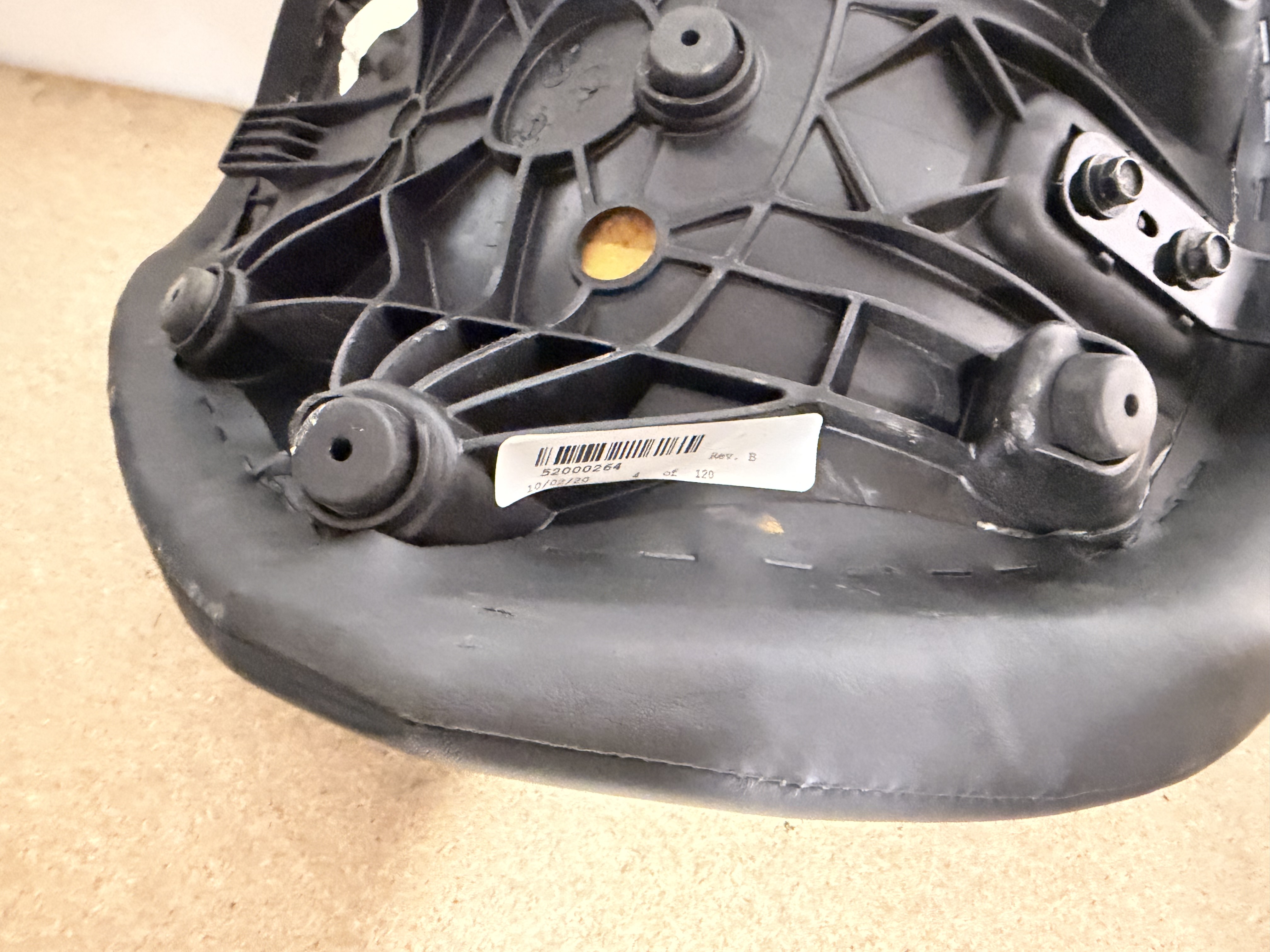 Harley-Davidson FLS Softail Slim Sitz OEM Harley 52000264 