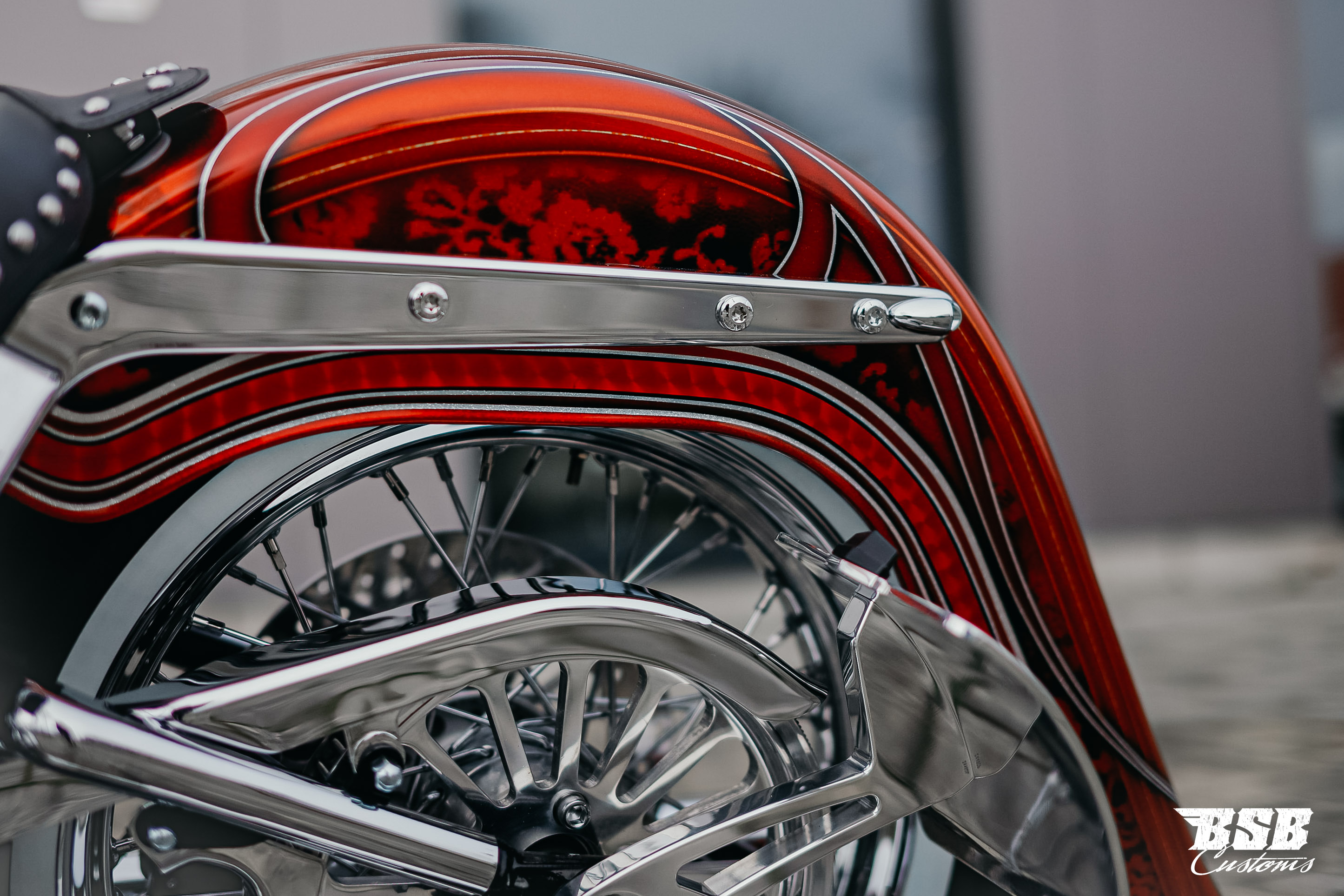 2014 Softail "La Roja"  Mexican Chicano Style Umbau by BSB Customs  sehr viele Extras... ab 345 EUR finanzieren* 