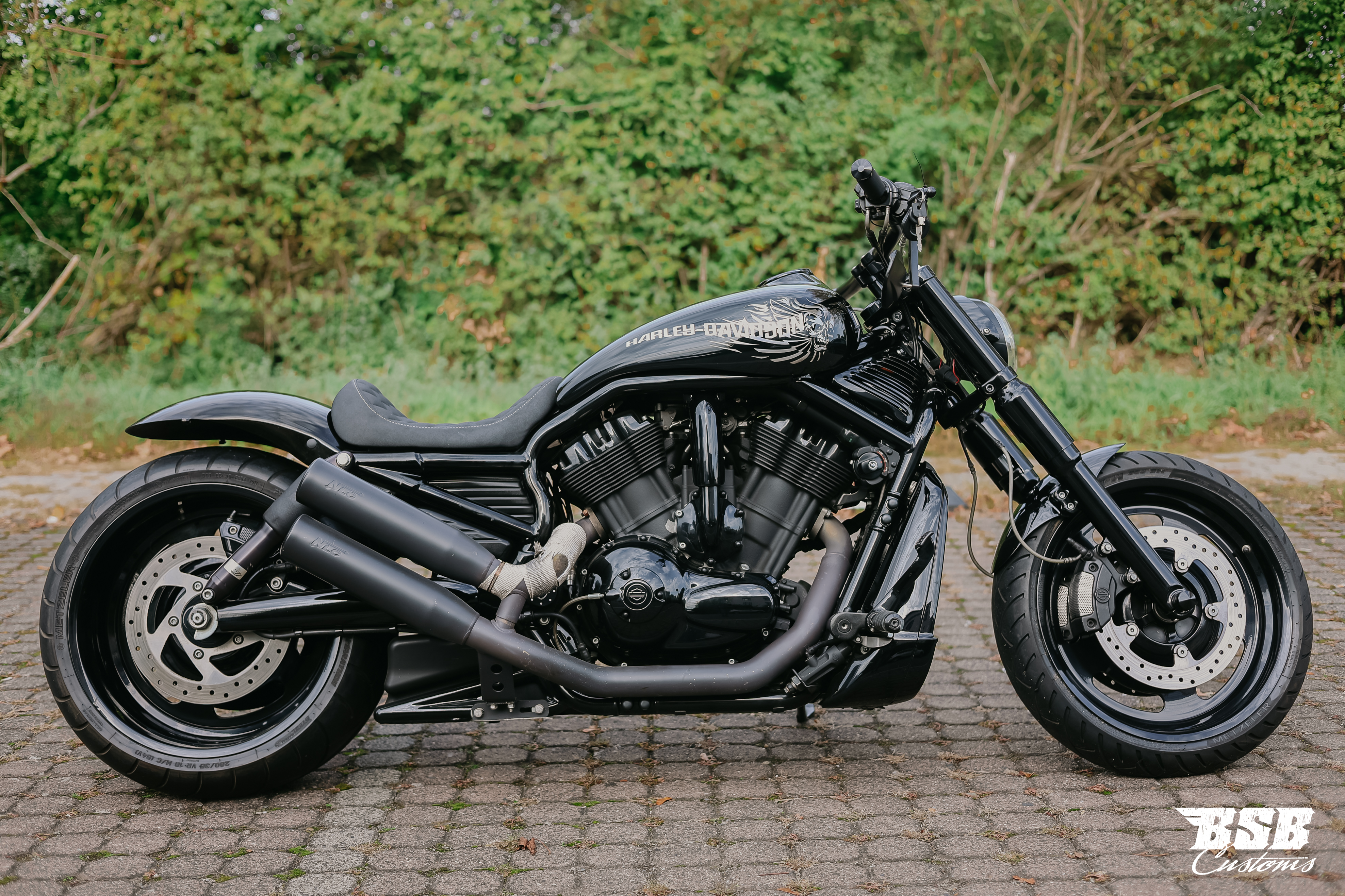 2008 Harley Davidson V-ROD edler Umbau 280-er,  NLC Anlage, Airride und vieles mehr .. ab 300 EUR finanzieren 