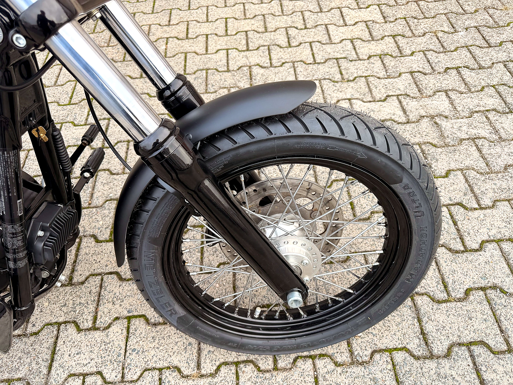 2017 Harley Davidson FXDBi Street BOB / TOP ZUSTAND / NAGELNEUE REIFEN - 12 Monate Garantie  INTEC