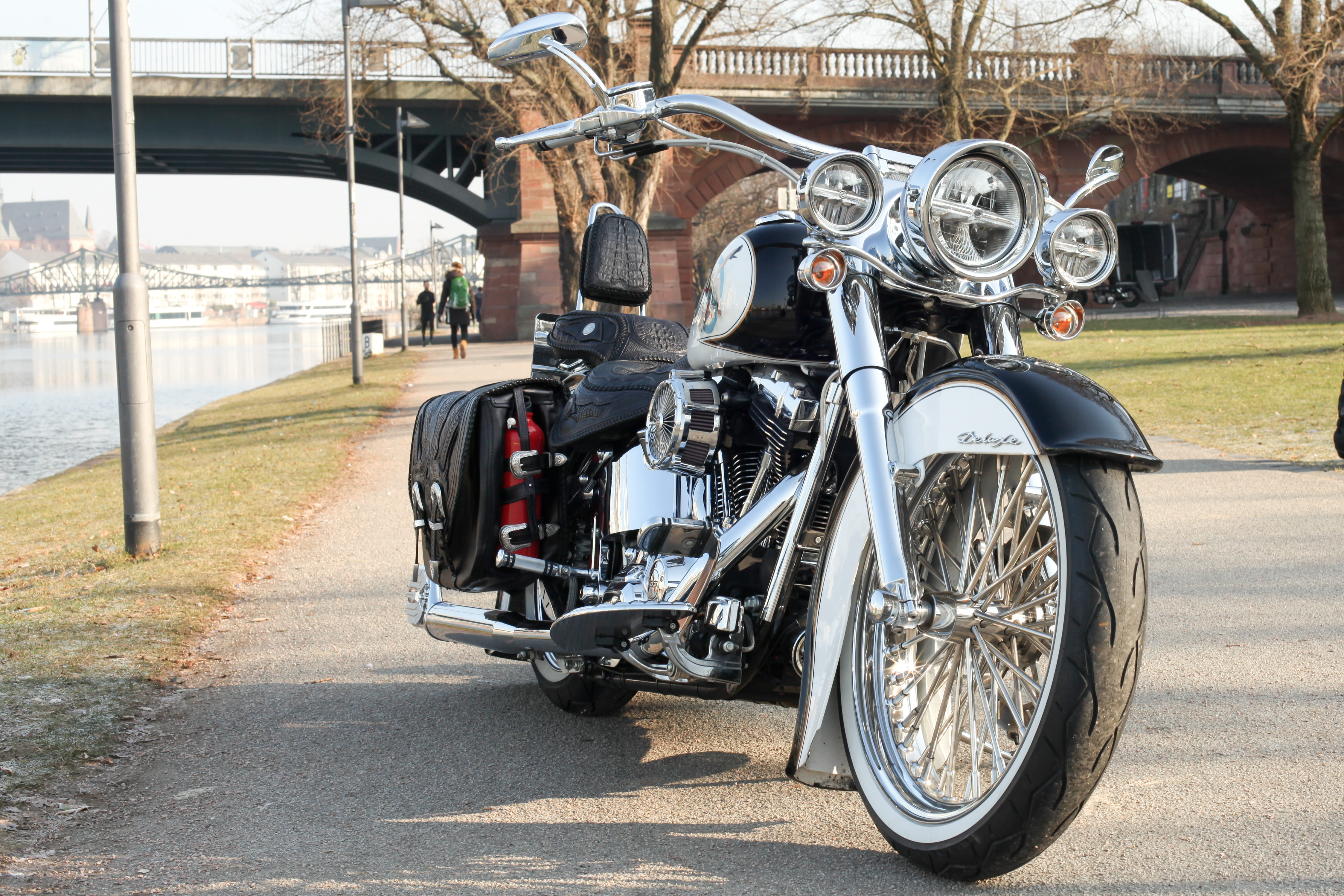 2015 FLSTN Softail Deluxe Mexican Chicano Style Umbau by BSB Customs  ab 480 EUR finanzieren*