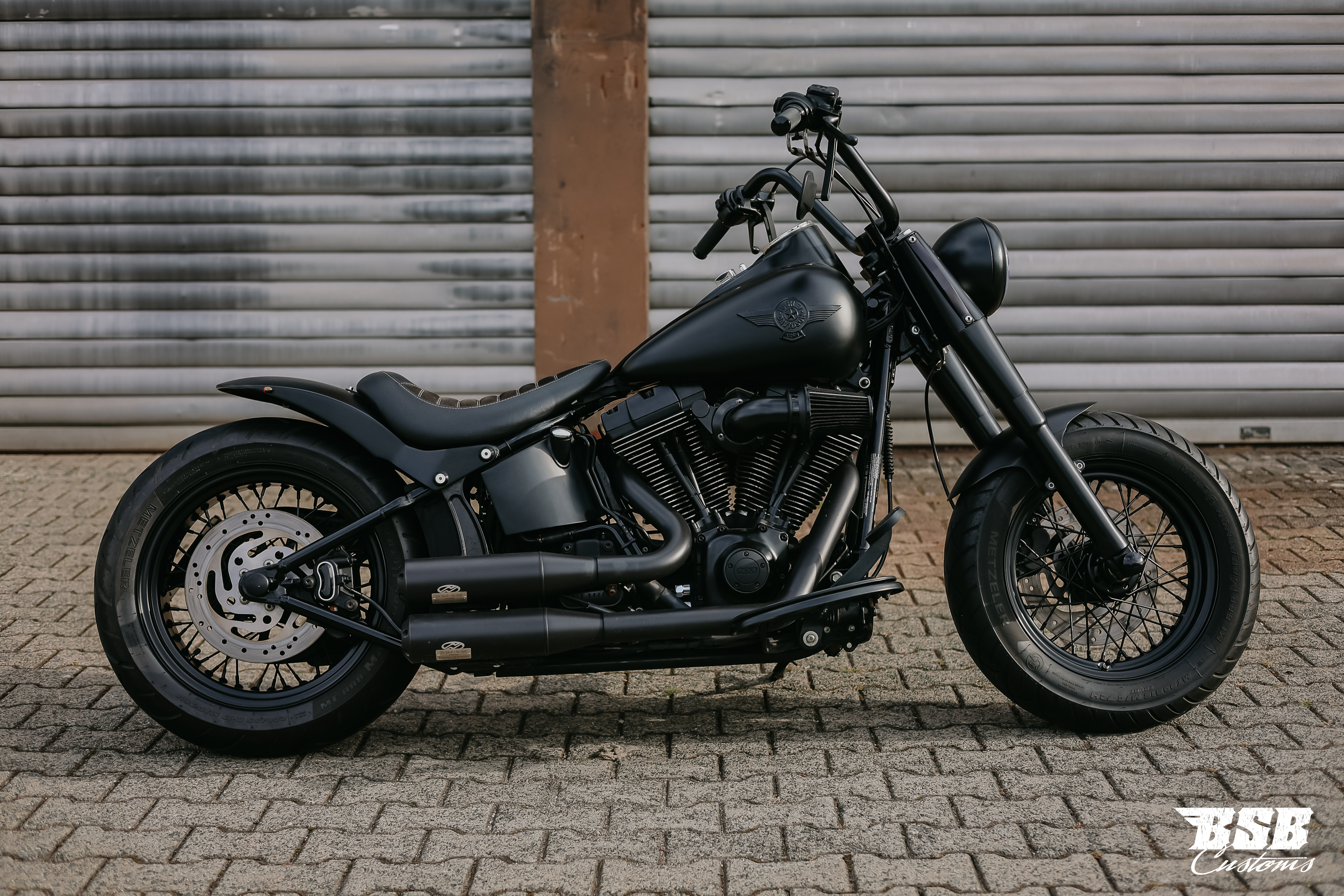 2012 Harley Davidson  Softail 103 CUI Mega-Umbau  ///  Jekill & Hyde Anlage / Finanzierung ab 5,99% möglich  ab 200 eur / mtl.