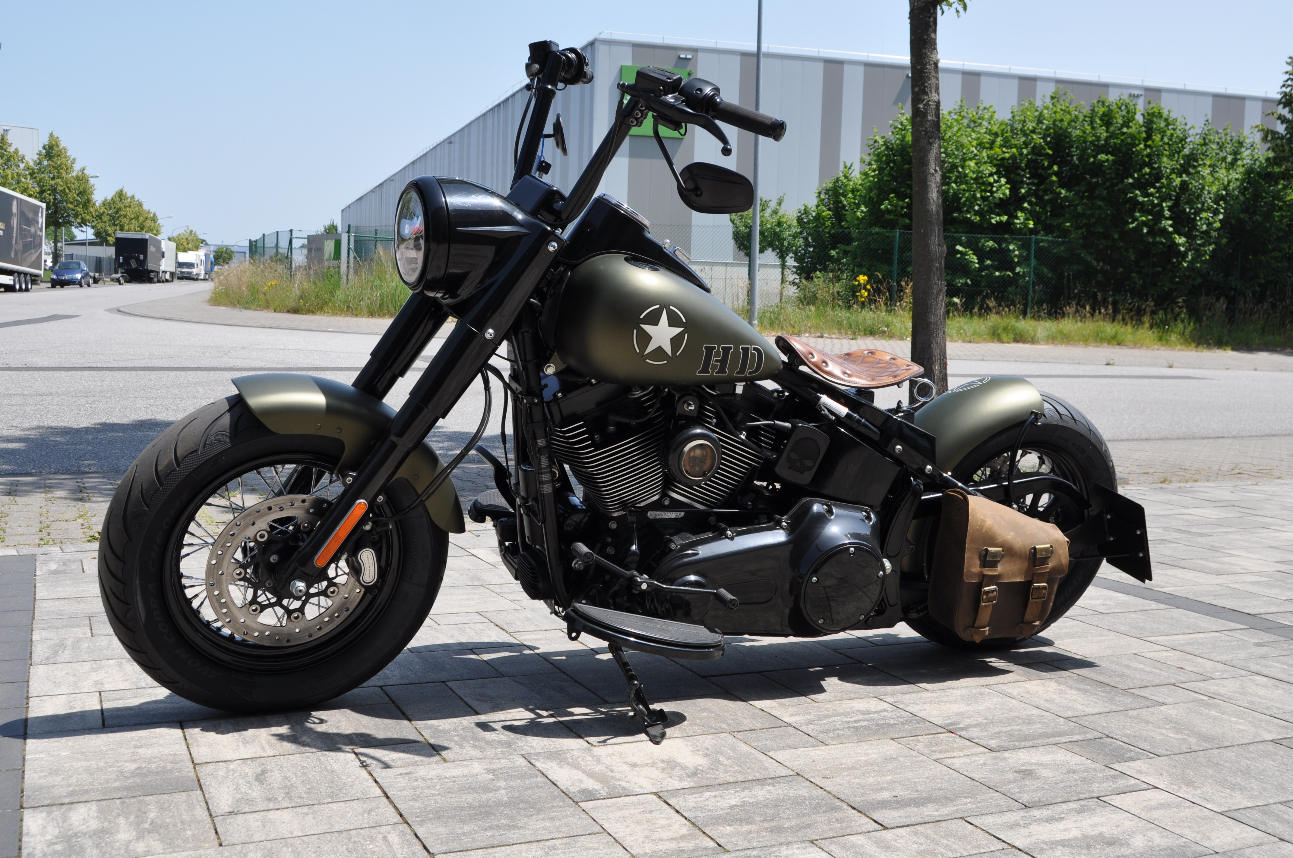 2017 Harley Davidson FLSS Softail Slim S mit 110 CUI Bobber Umbau 