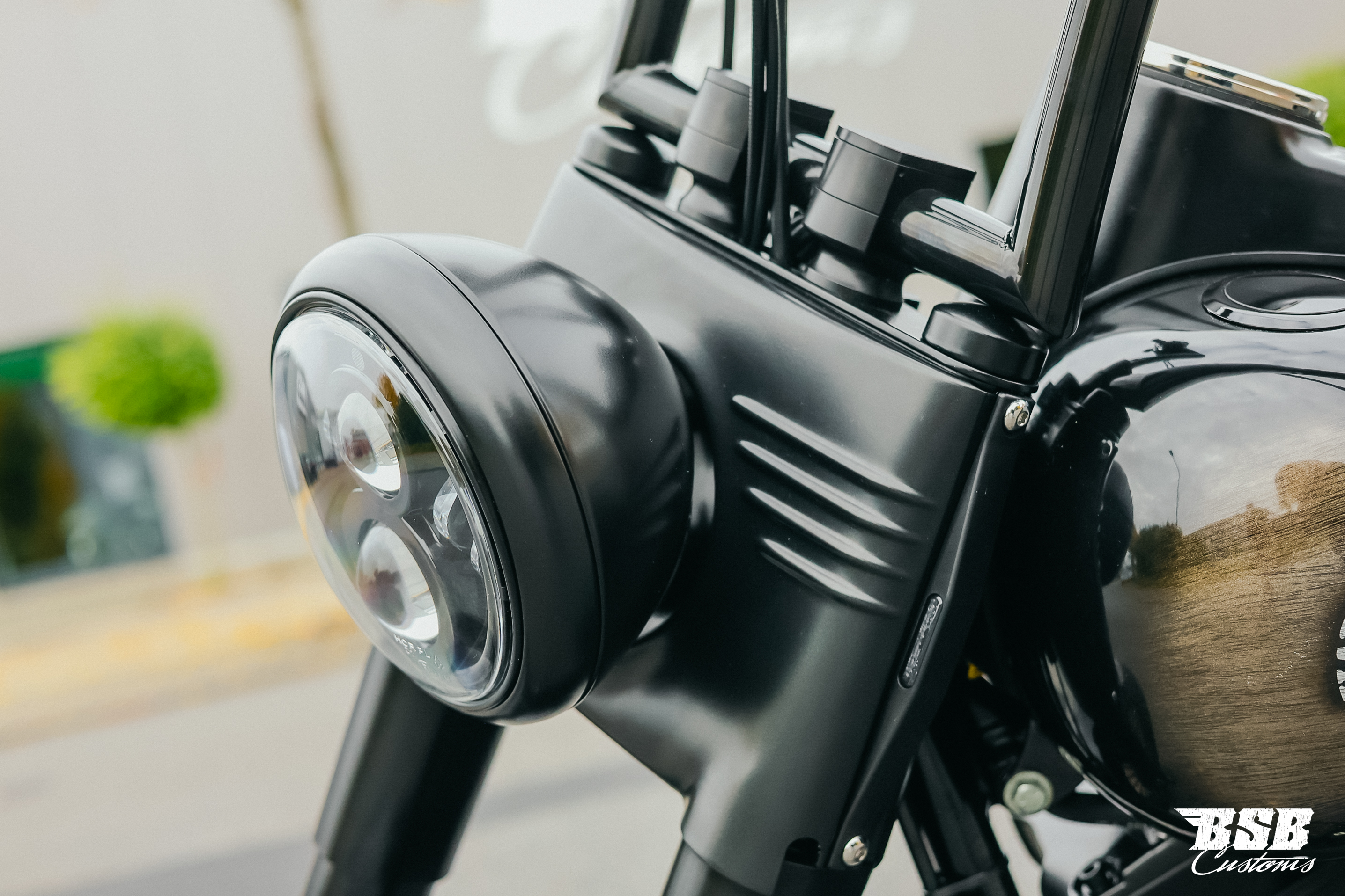 2011 Harley Davidson FLSTC Heritage Softail,viele Extras wie Jekil&Hyde / FAT SPOKE / Airbrush / Ape Hanger ...  Finanzierung möglich 