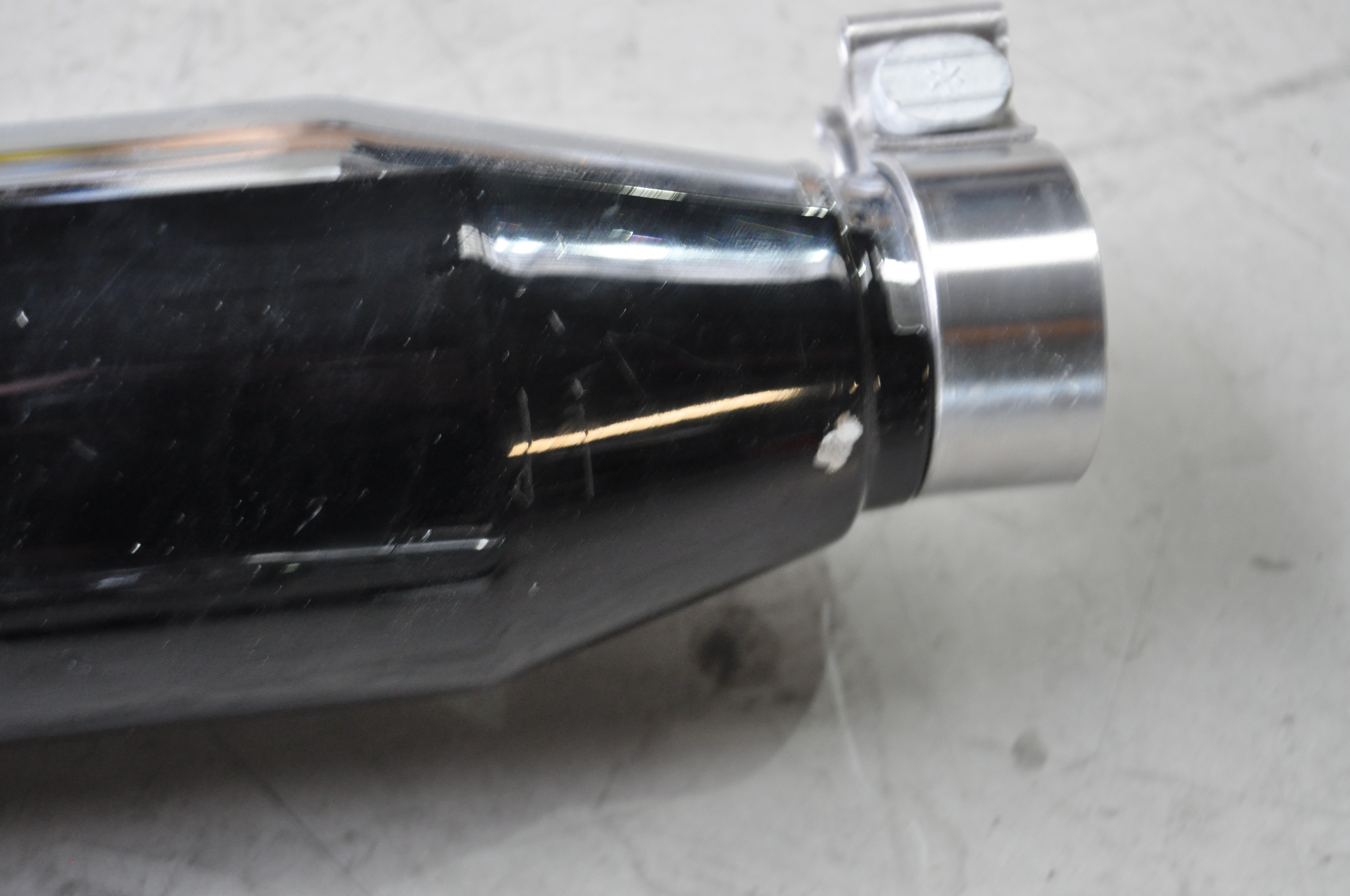 Harley-Davidson® Breakout FXSB Endtopf – Original Auspuff 64900172 G417 – E4 geprüft – gebraucht mit Kratzern